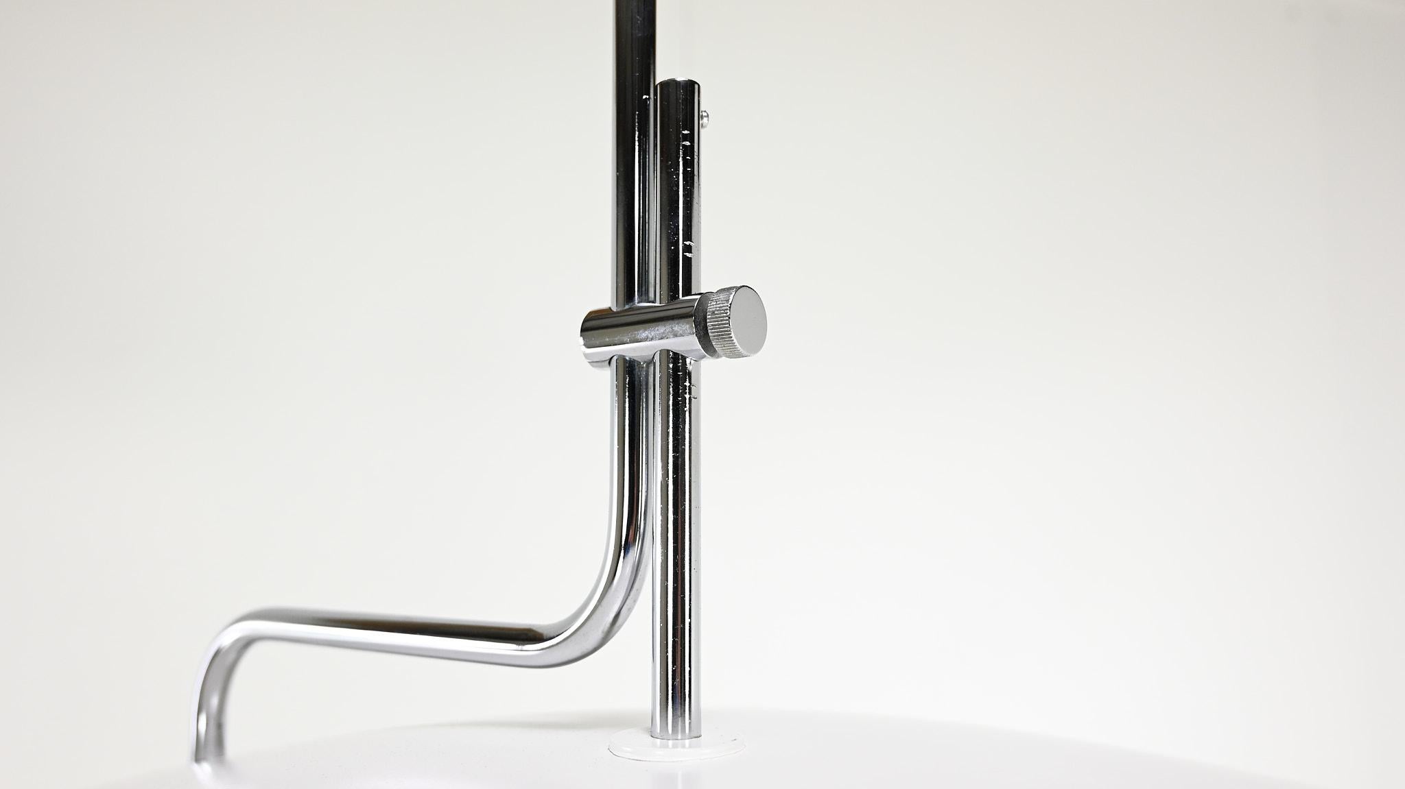 Plafón Sabine Charoy Modelo 20575 Verre Lumière Cromo Lacado Minimalista en Bueno Estado en Munster, NRW
