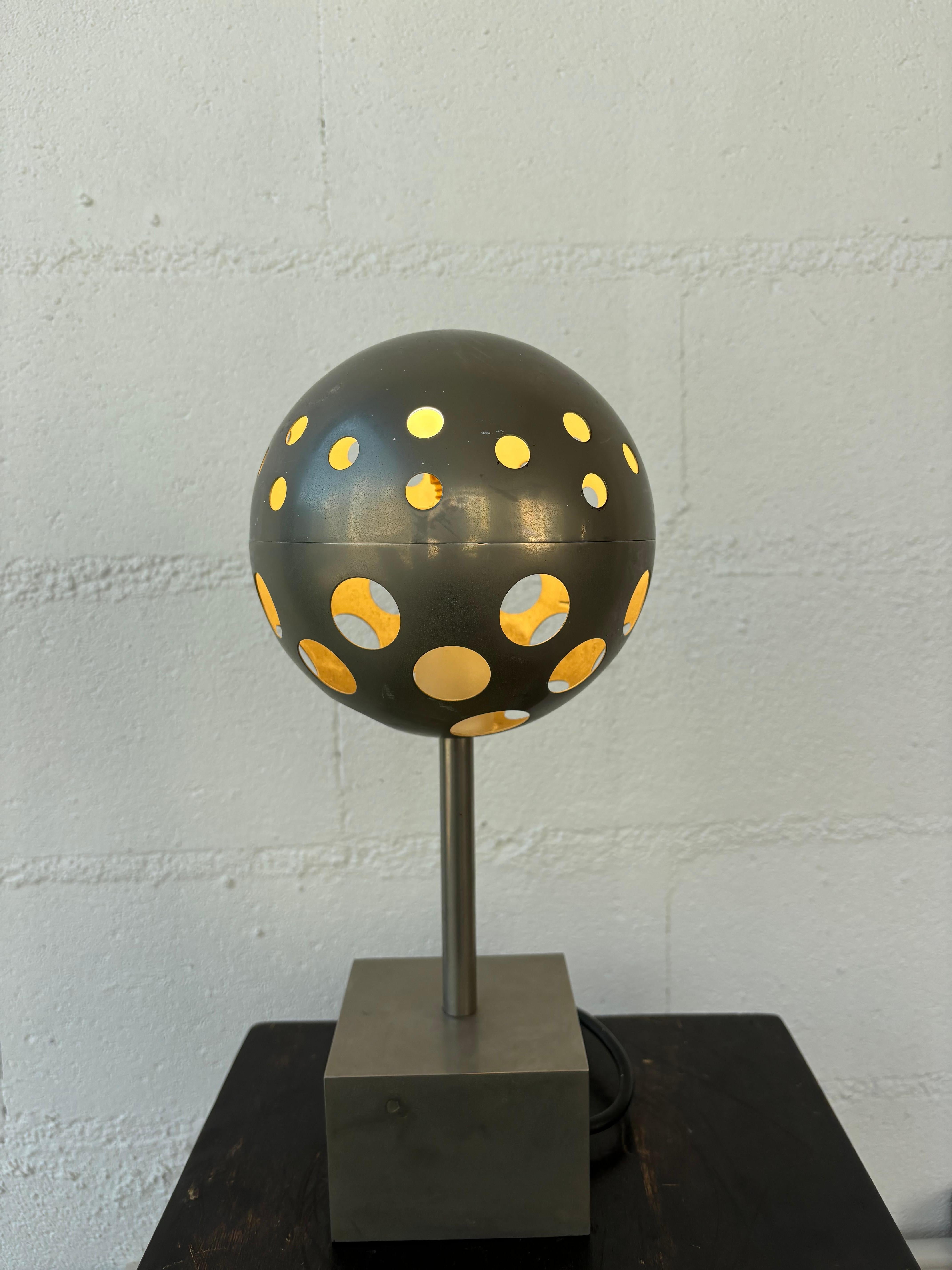 Sabine  Charoy lamp In Fair Condition For Sale In SAINT-OUEN-SUR-SEINE, FR