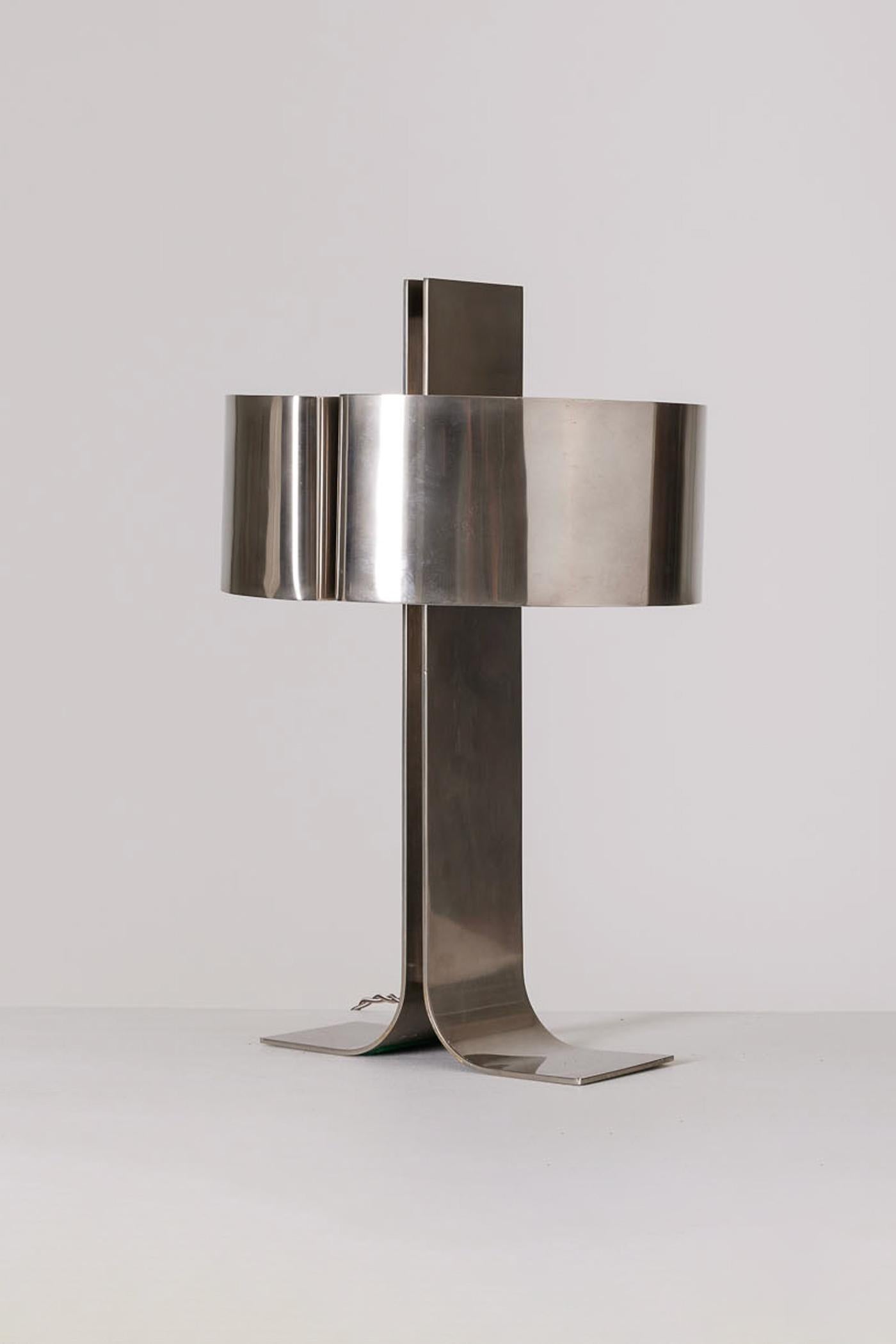 Sabine Charoy metal lamp In Good Condition For Sale In PARIS, FR