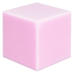 Sabine Marcelis Table d'appoint contemporaine en résine brillante rose bonbon cube