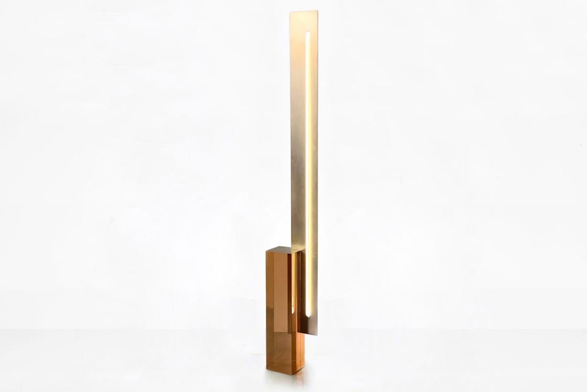Sabine Marcelis 
Floor lamp/ Standing Lamp 
From the “Rotterdam” series
Manufactured by Sabine Marcelis
Produced in exclusive for SIDE GALLERY
Rotterdam, The Netherlands 2020
Resin, Neon, Metal Plate (+transformer)
Ochre, gold, silver, metal plate