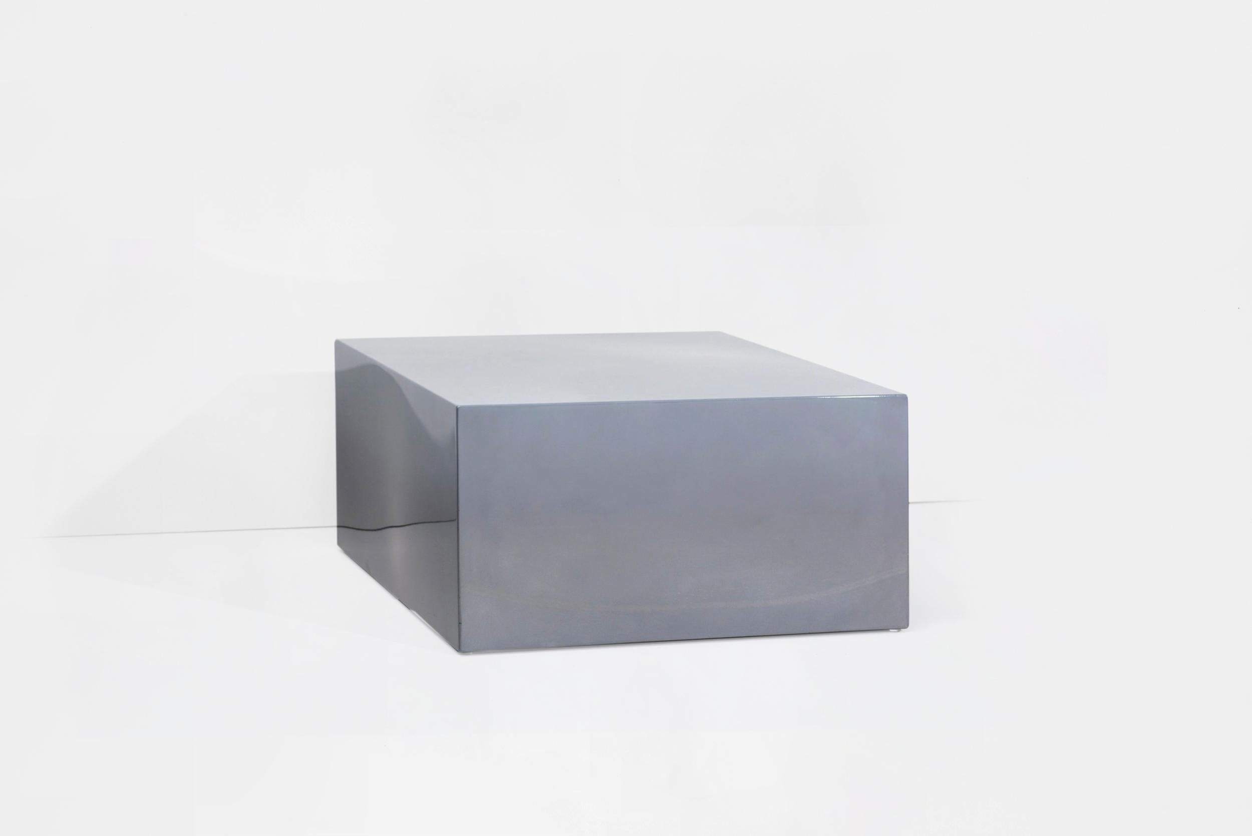 Sabine Marcelis 
Side table model “Candy cube”
From the series “Candy Cubes”
Manufactured by Sabine Marcelis
Produced for SIDE GALLERY
Rotterdam, The Netherlands 2020
High polished single cast resin
(Coffee table, Bedside Table,