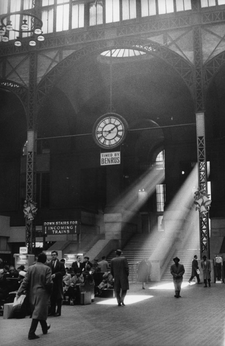 Black and White Photograph Sabine Weiss - Penn Station, New York