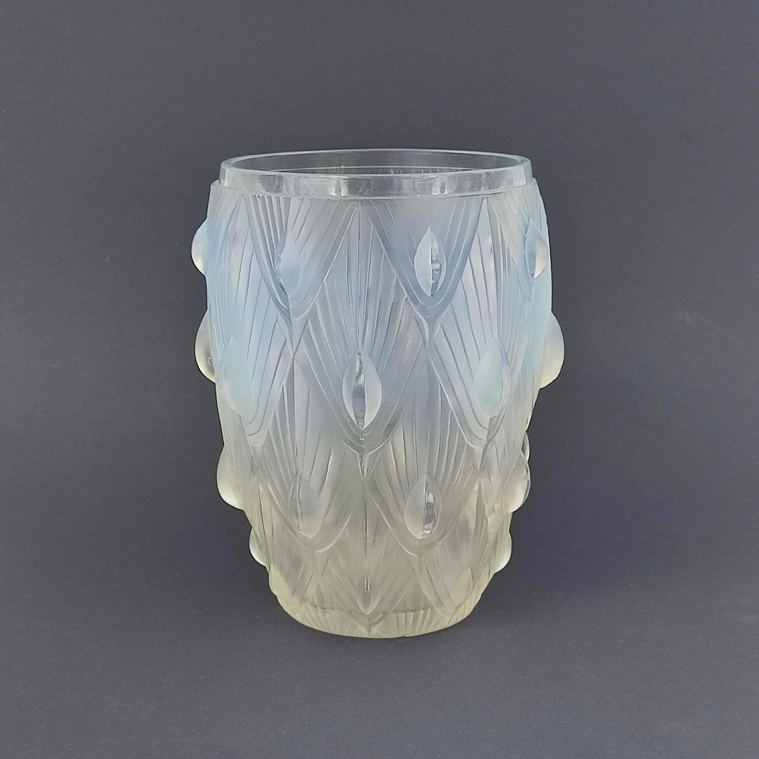 Opale Vaso in vetro opalescente Sabino Art Glass, Francia, 1930 in vendita