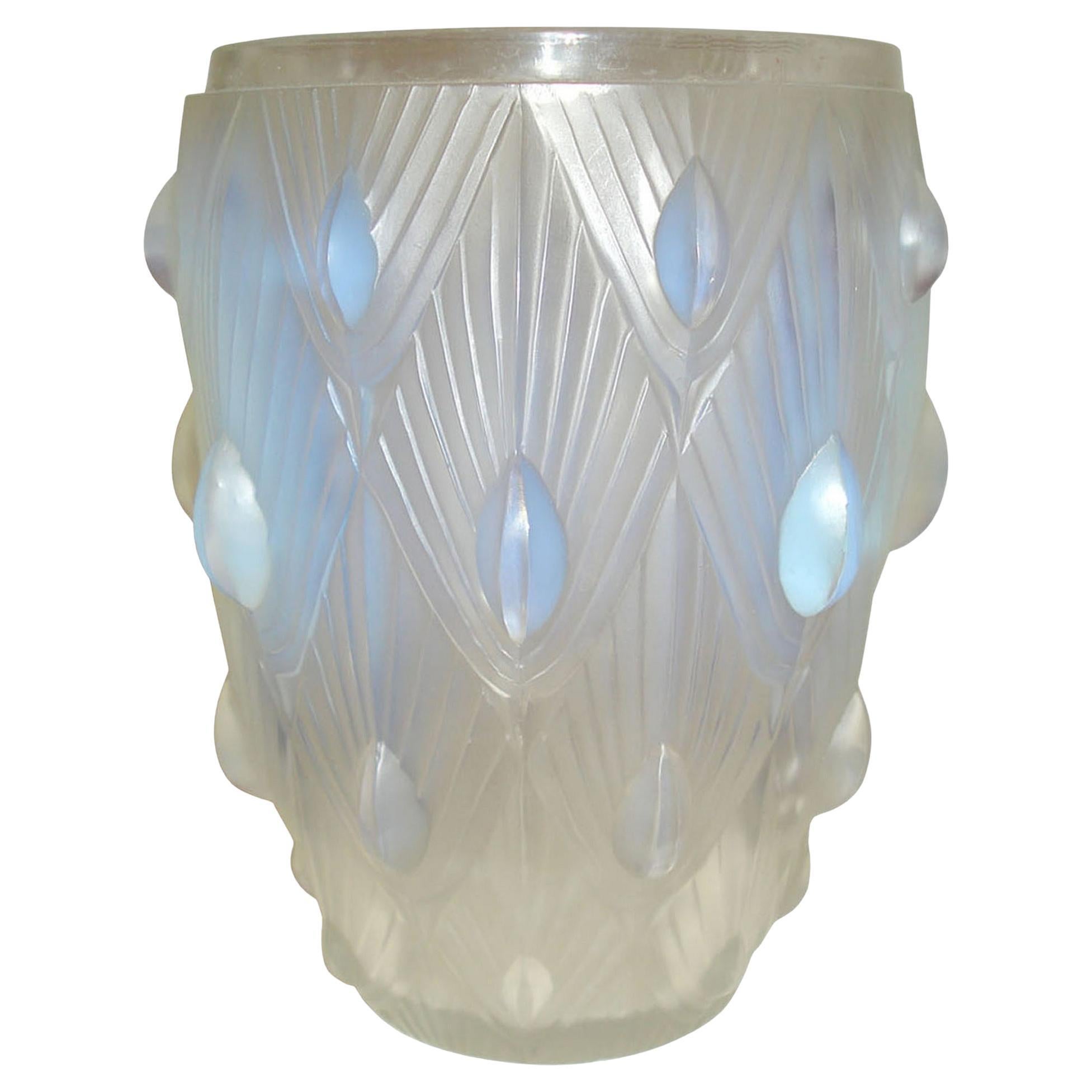 Vase en verre opalescent Sabino Art Glass, France, 1930