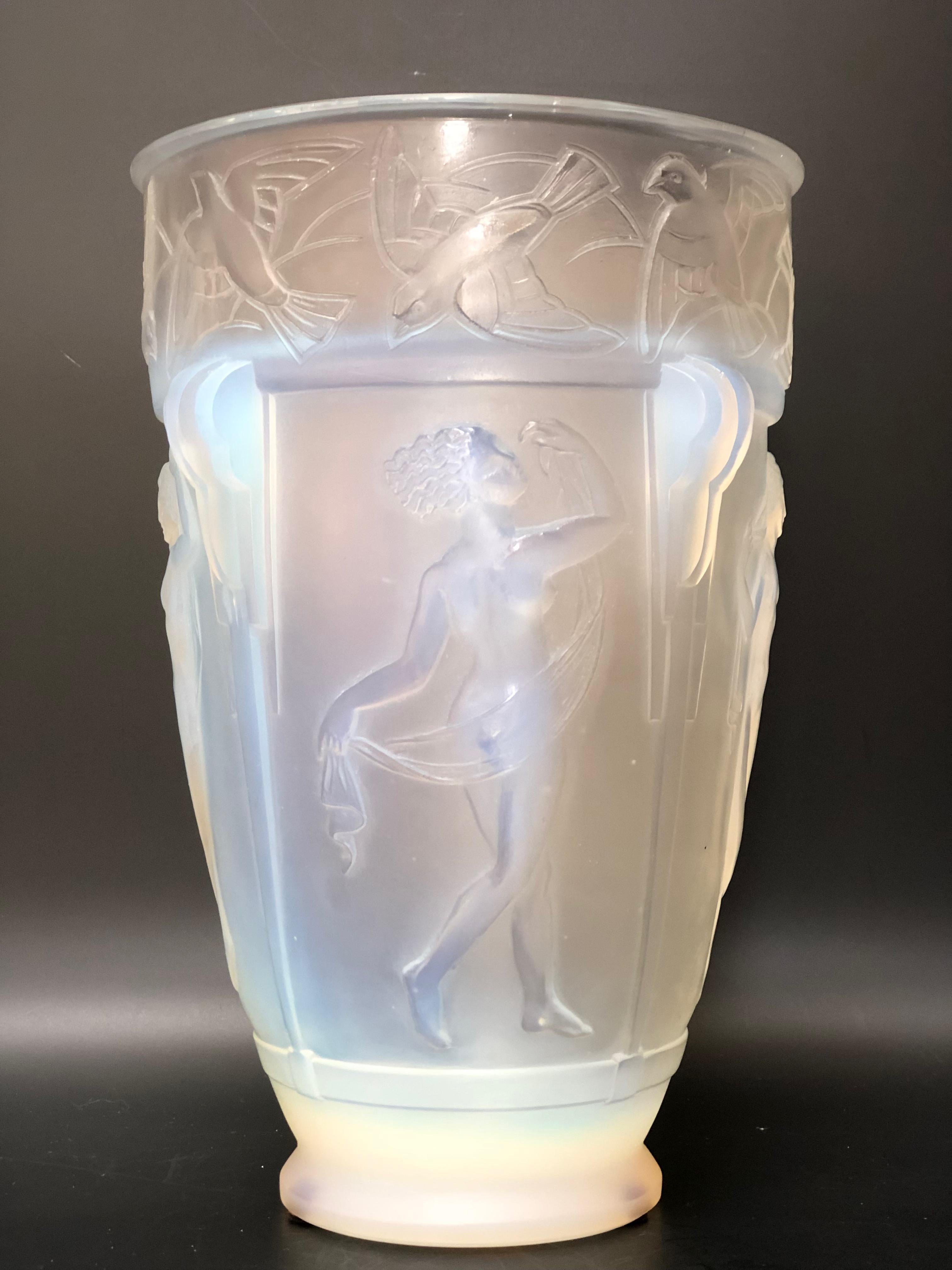 French Sabino Art Deco Opalescent Vase the Dance For Sale