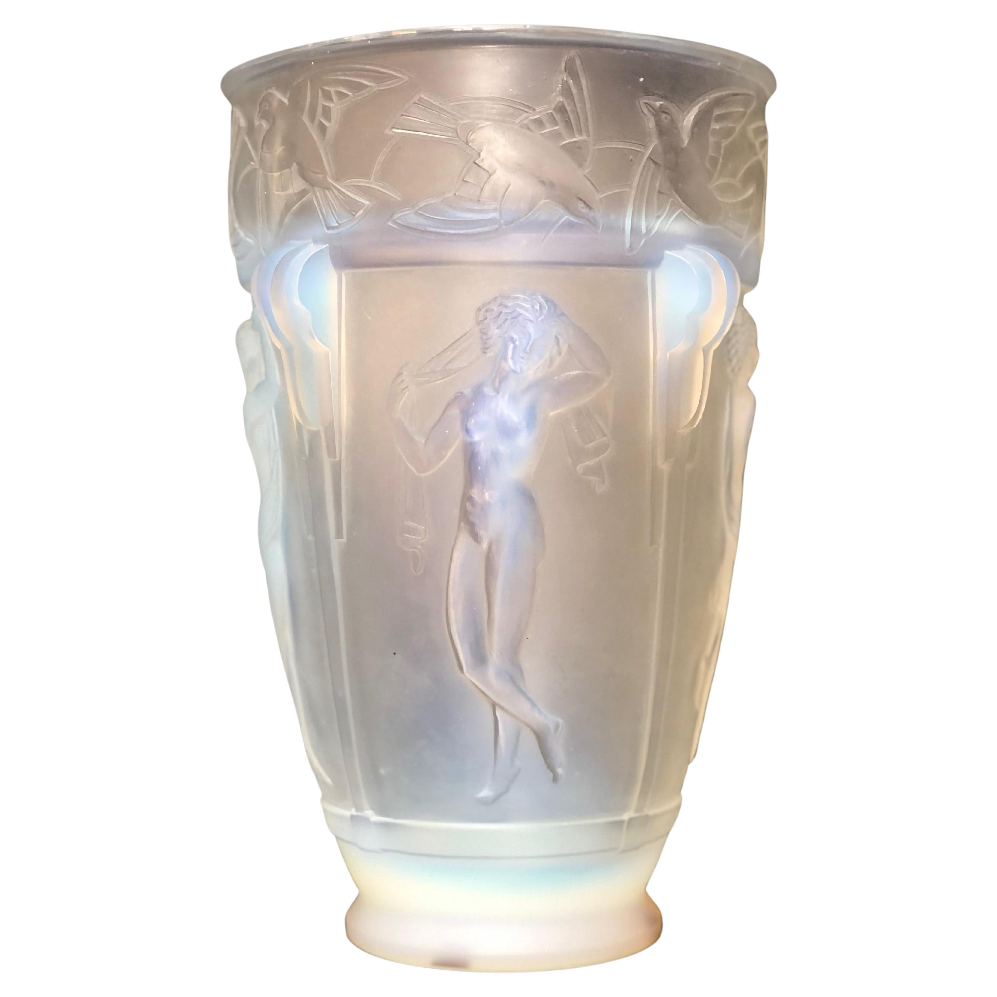 Sabino Art Deco Opalescent Vase the Dance