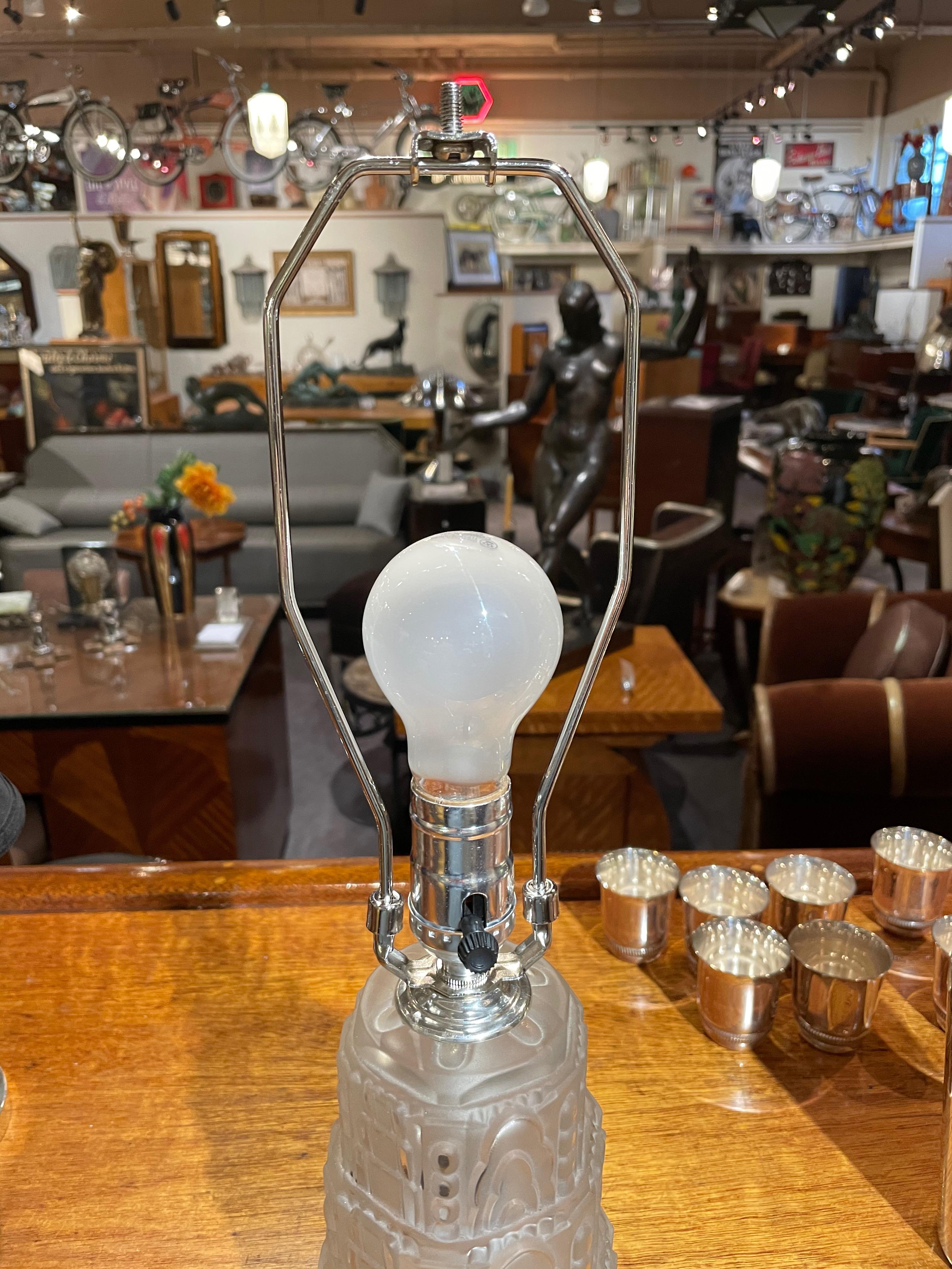 Sabino Art Deco Stepped Glas-Tischlampe, Französisch, Sabino im Angebot 4