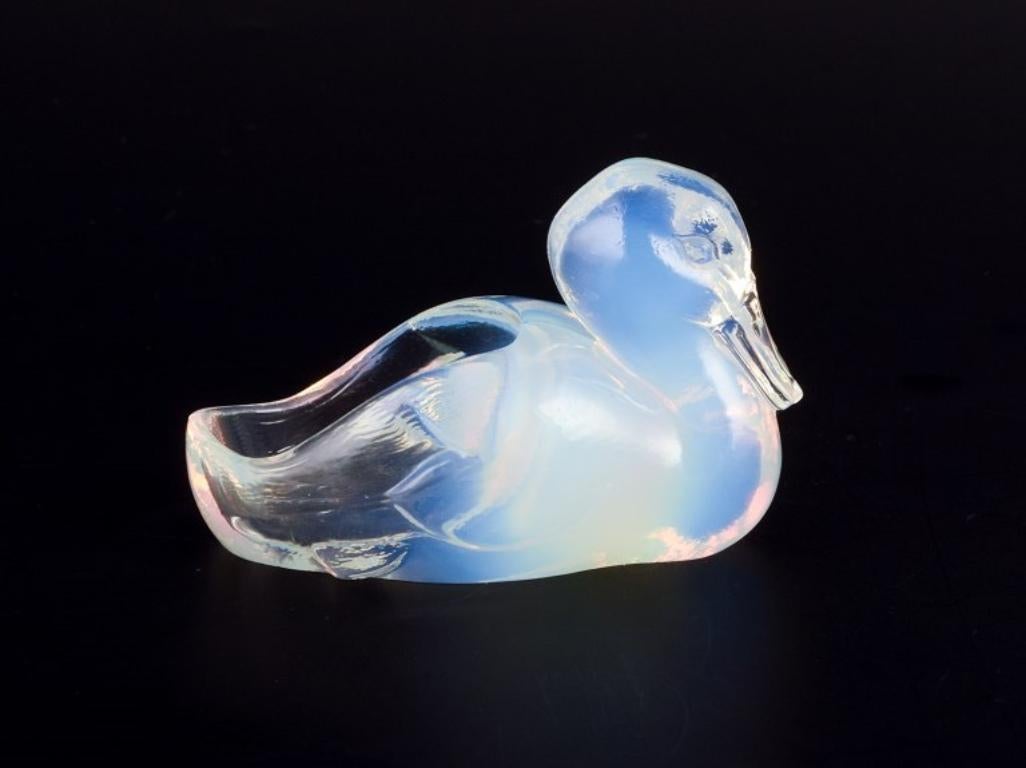 French Sabino, France. Two ducks in Art Deco opaline art glass with a bluish tint.  For Sale