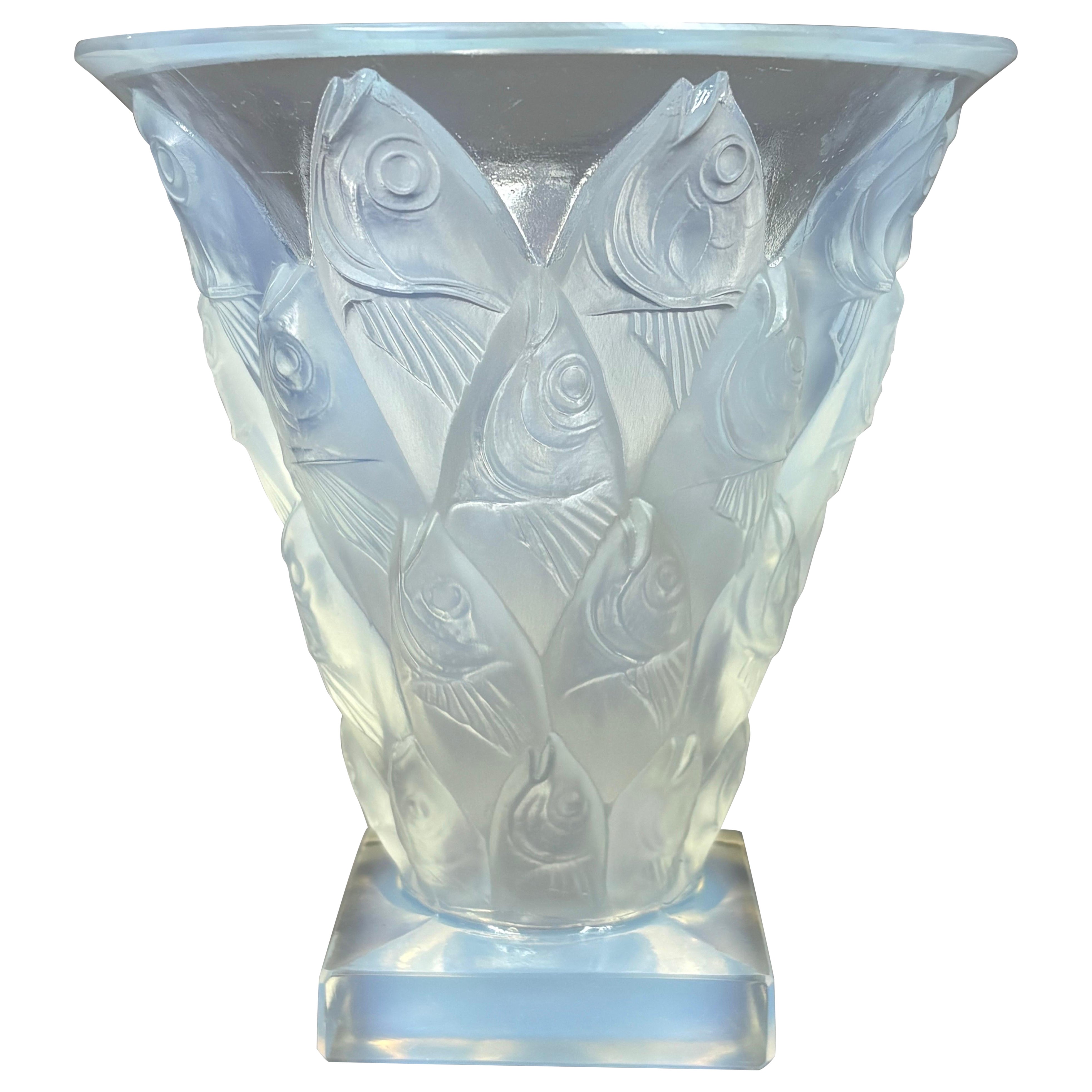 Sabino Paris Art Deco Opalescent Glass “Poissons” Fish Vase