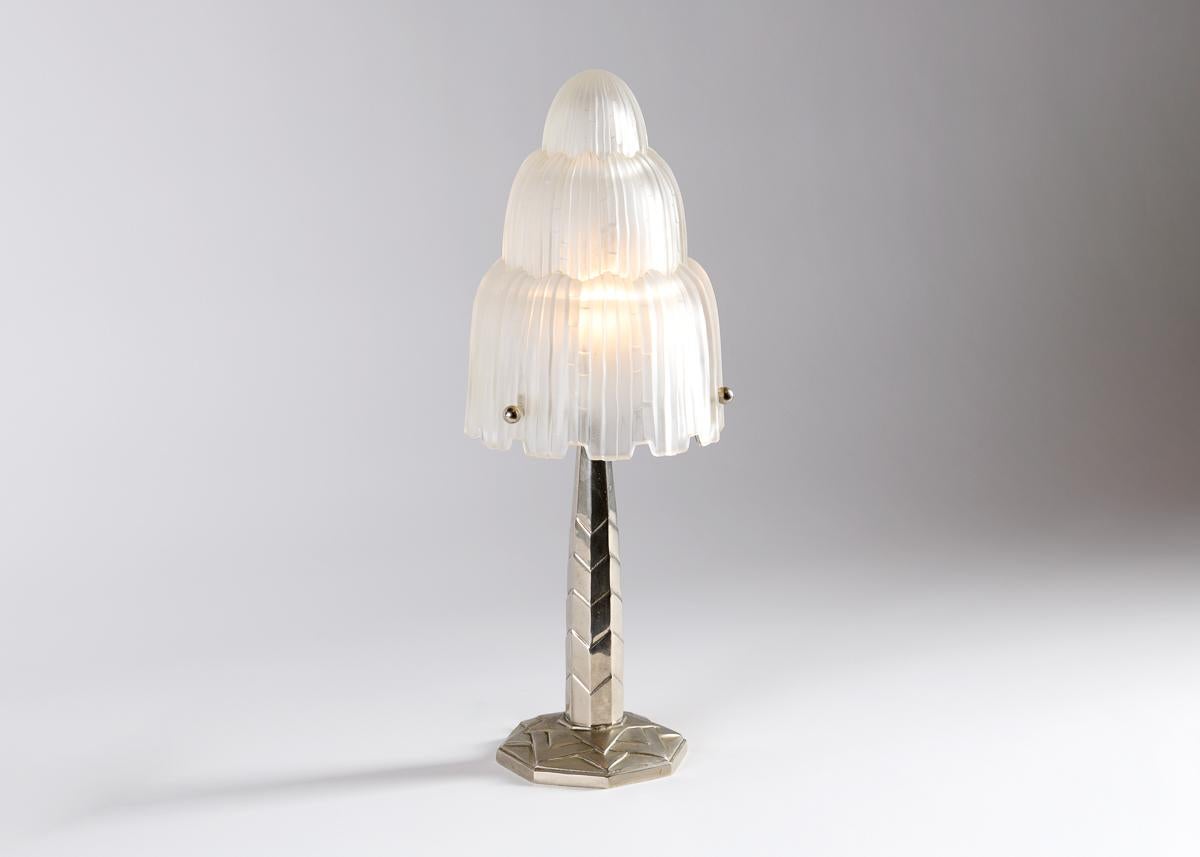 Art déco Sabino, lampe de table en cascade, verre et bronze, France, années 1930 en vente