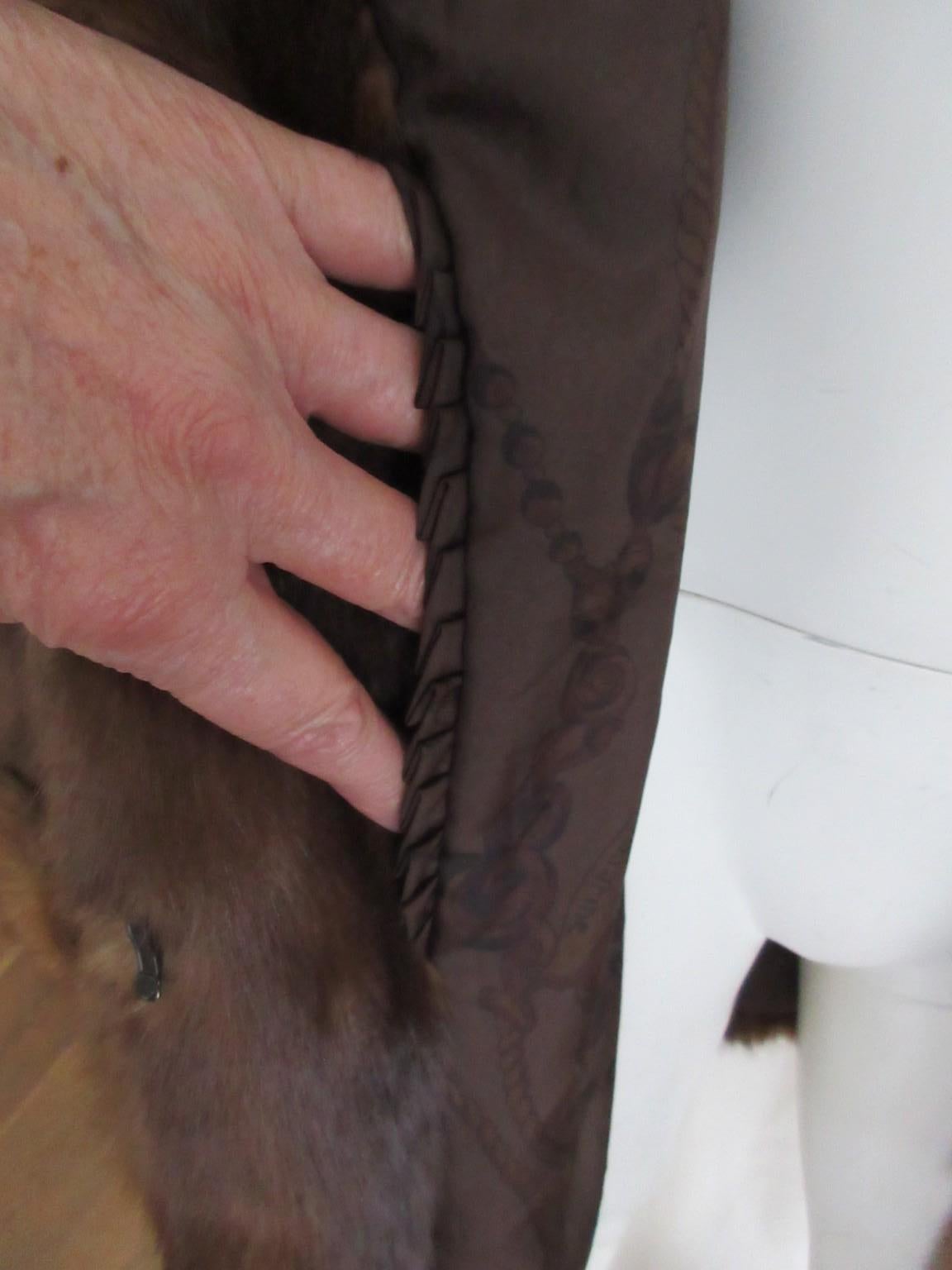 Abrigo de piel de marta con enorme cuello en venta 4