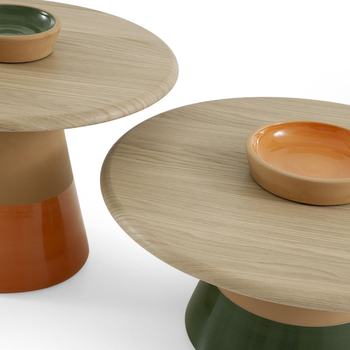 Sablier Small Table with Clay Base & Oak Wood Top by Morica Design For Sale 1