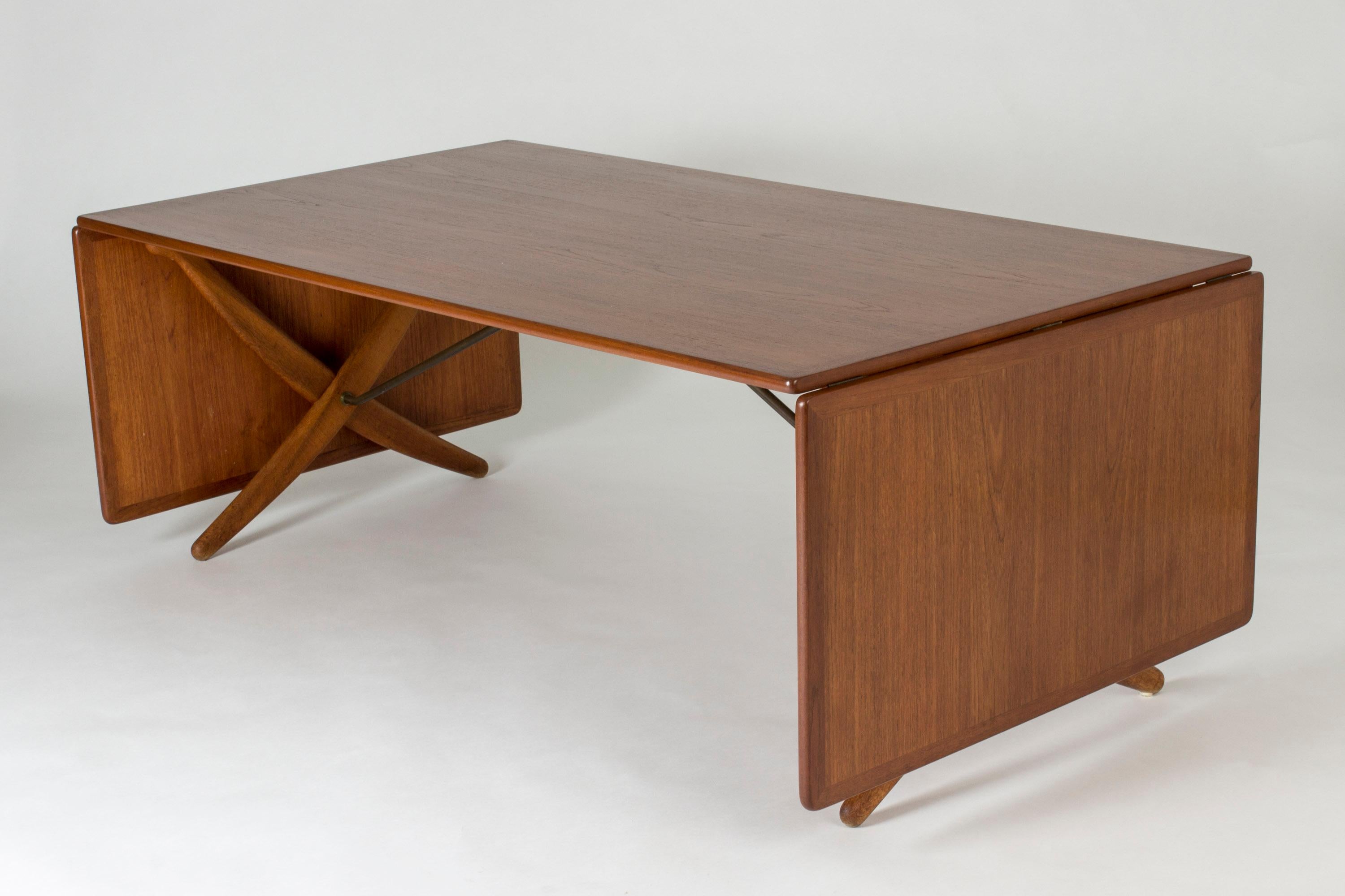 Scandinavian Modern “Sabre Leg” Dining Table by Hans J. Wegner