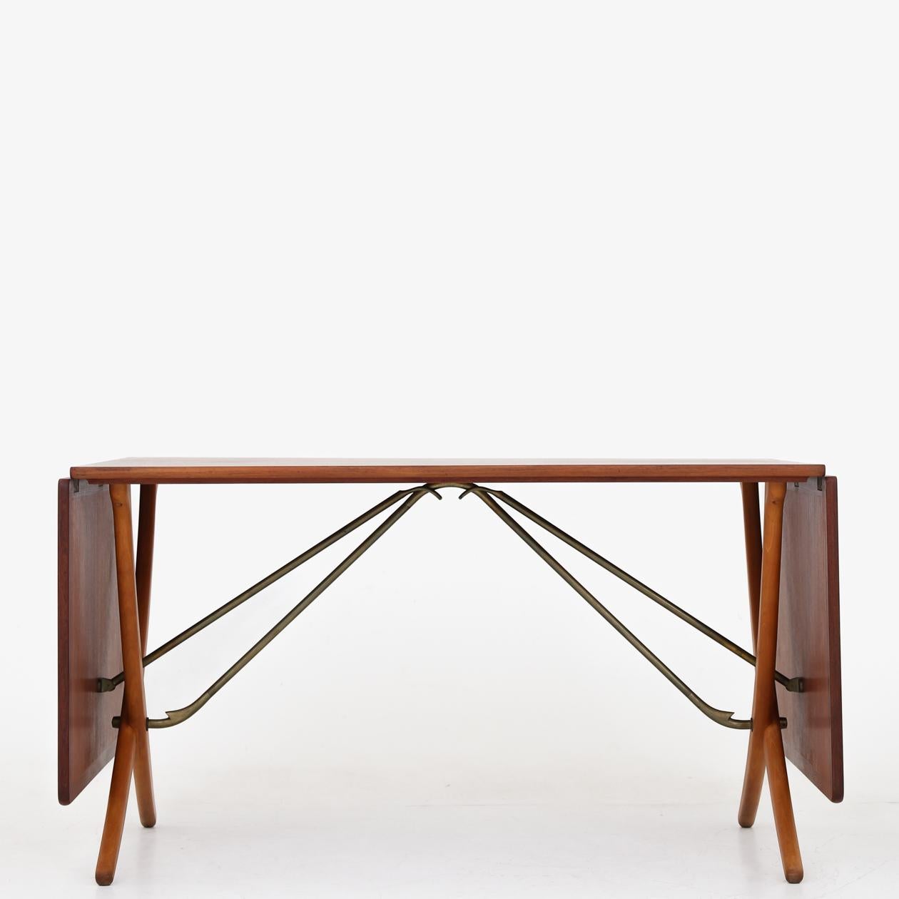 Sabre-Legged Dining Table by Hans J. Wegner 2