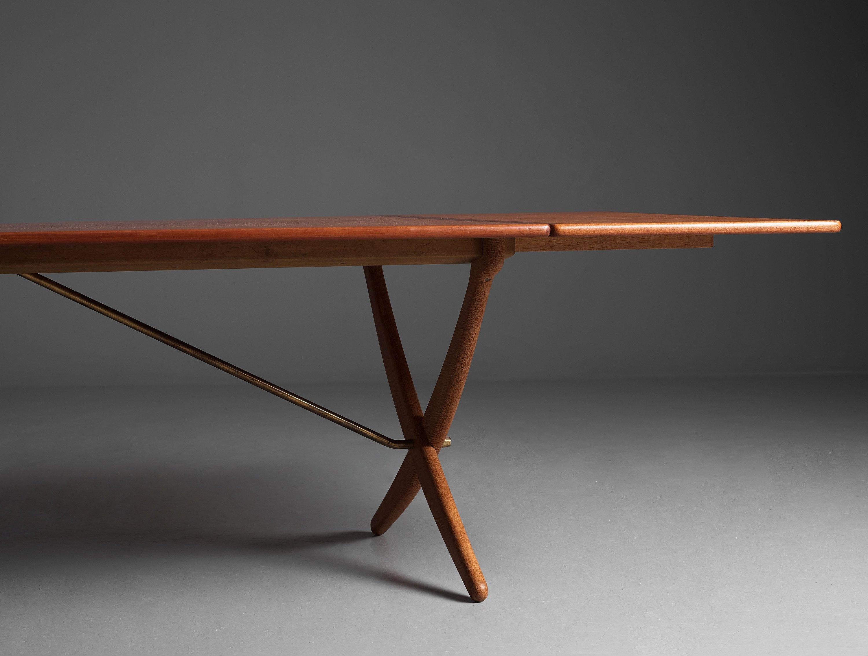 Table moderne danoise en sabre modèle AT-314 de Hans Wegner, années 1950 en vente 5