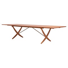 Table moderne danoise en sabre modèle AT-314 de Hans Wegner, années 1950