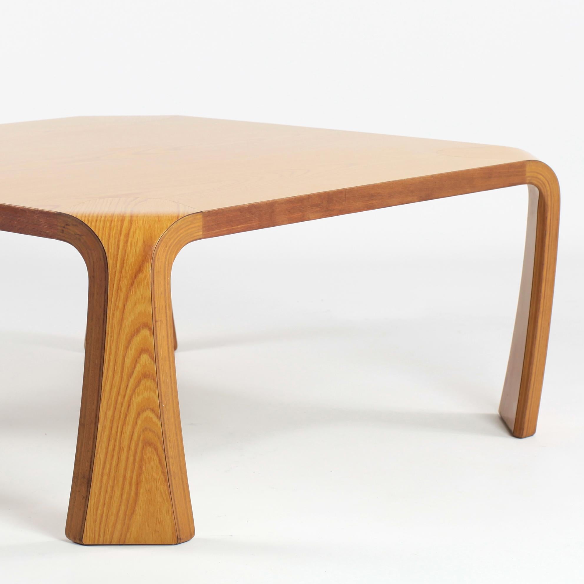 Saburo Inui for Tendo Mokko Square Coffee Table, Japan, 1960s For Sale 1