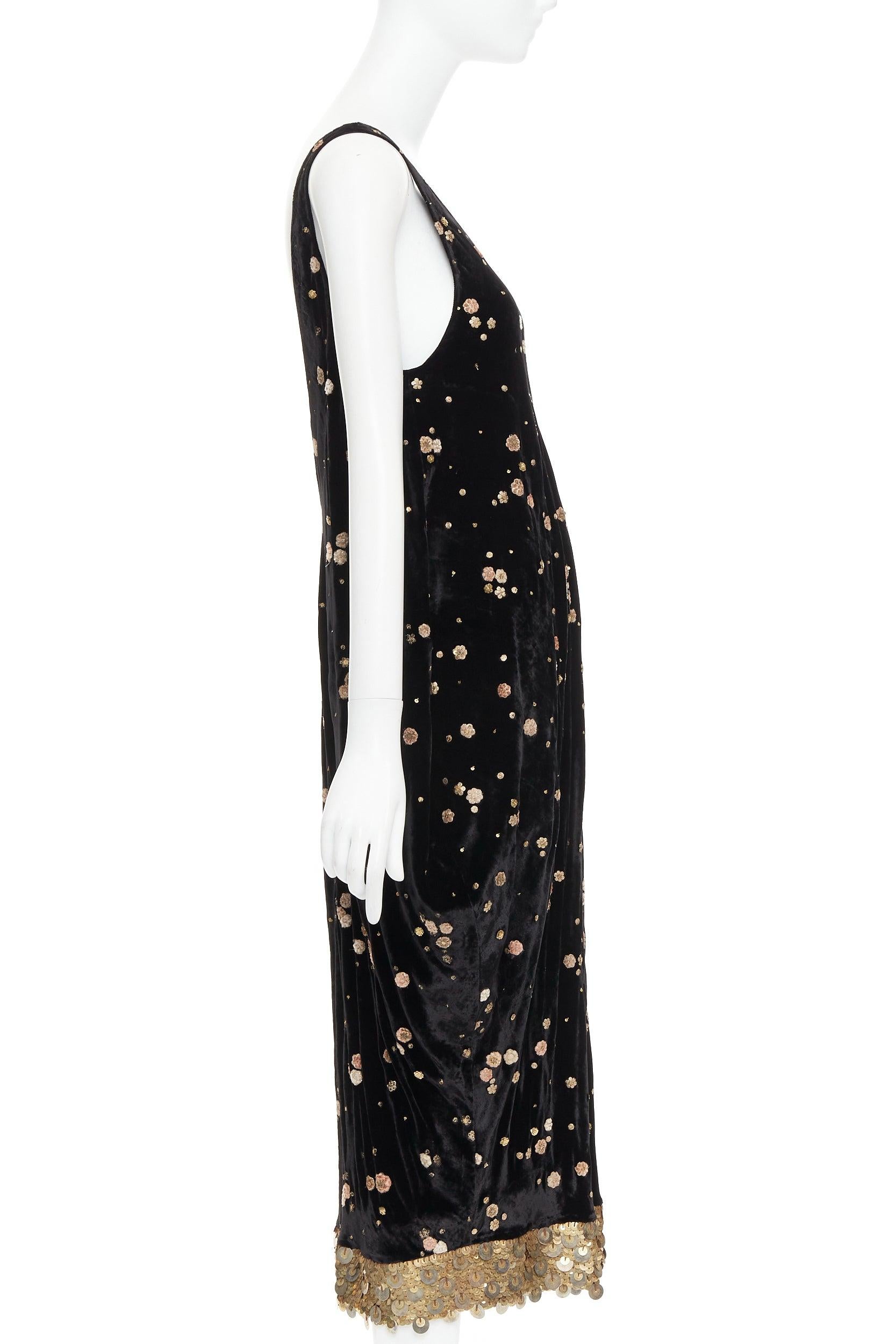 SABYASACHI black velvet gold floral applique sequins drape V neck dress S In Good Condition For Sale In Hong Kong, NT