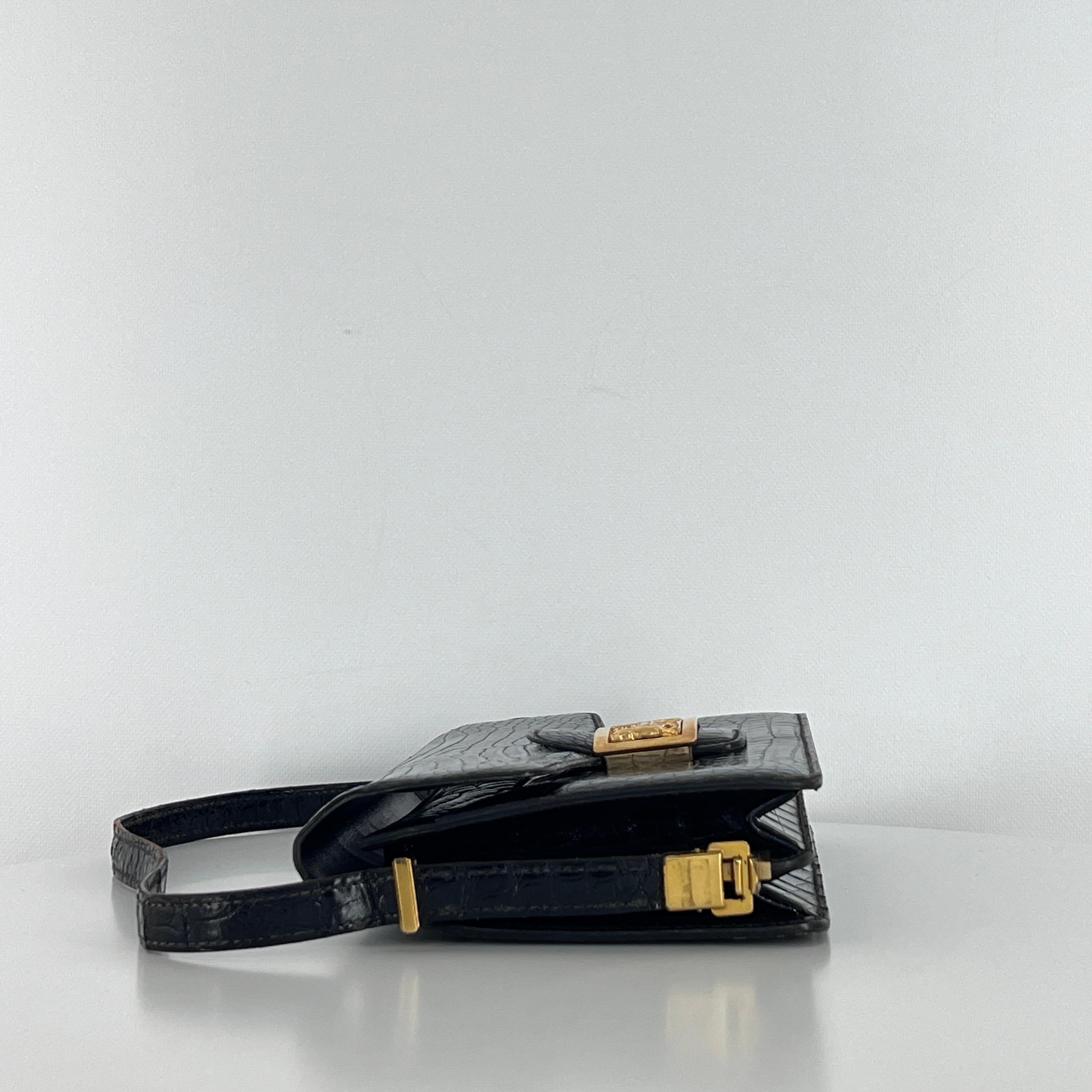 da uomo o donna Sac à main CELINE Triomphe crocodile noir 1990-1999 in vendita