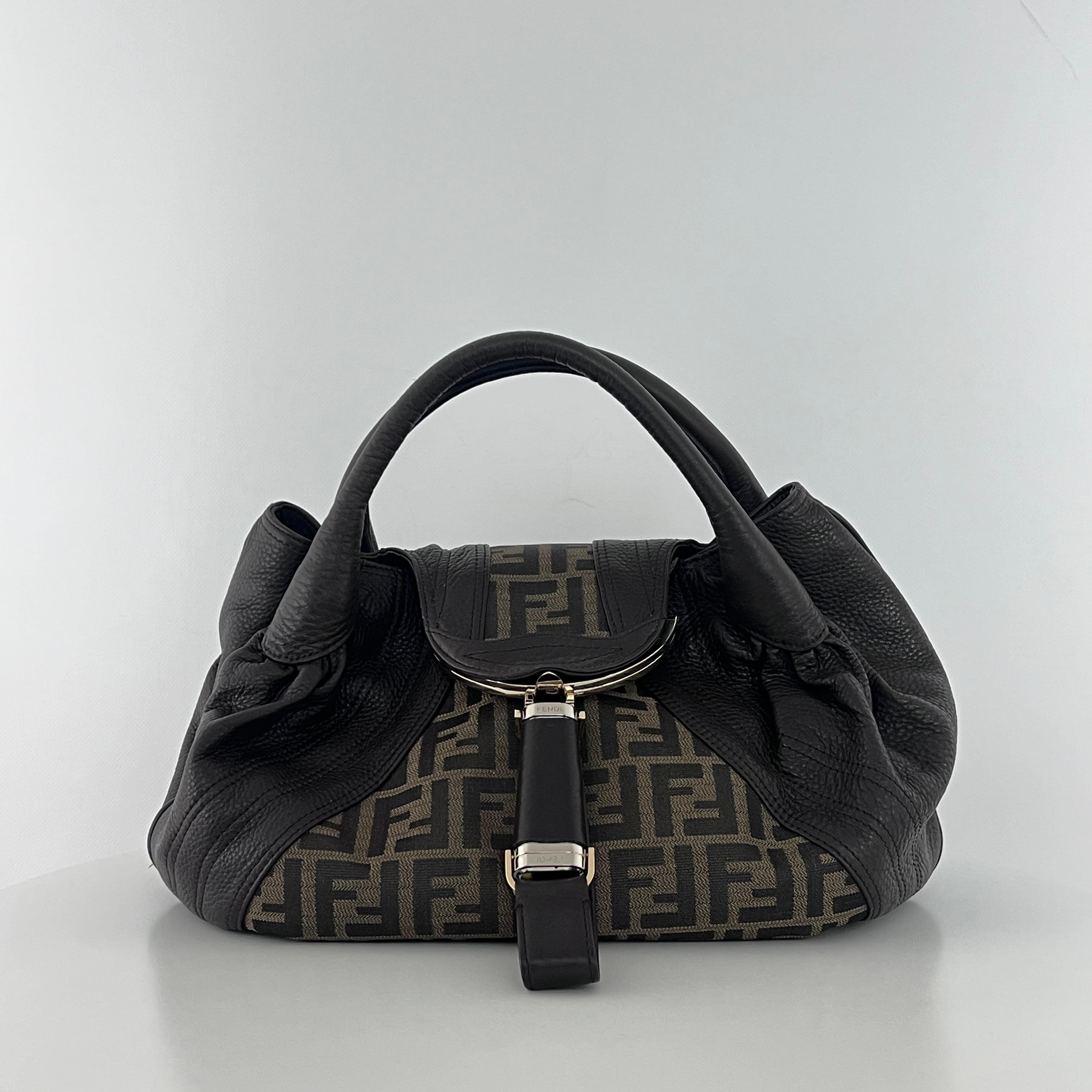 Sac à main FENDI Spy toile et cuir marron 1990-1999 en vente 3