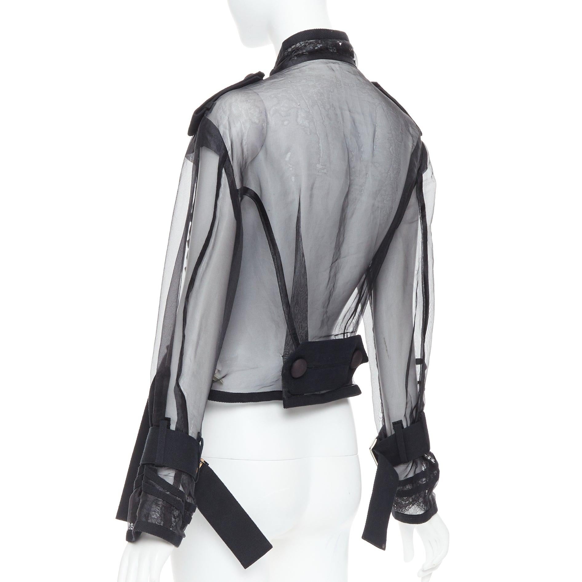 SACAI 2016 black sheer cotton blend trim crop military jacket JP2 M
Reference: VACN/A00058
Brand: Sacai
Designer: Chitose Abe
Collection: 2016
Material: Polyester, Cotton, Blend
Color: Black
Pattern: Solid
Closure: Button
Extra Details: Row of