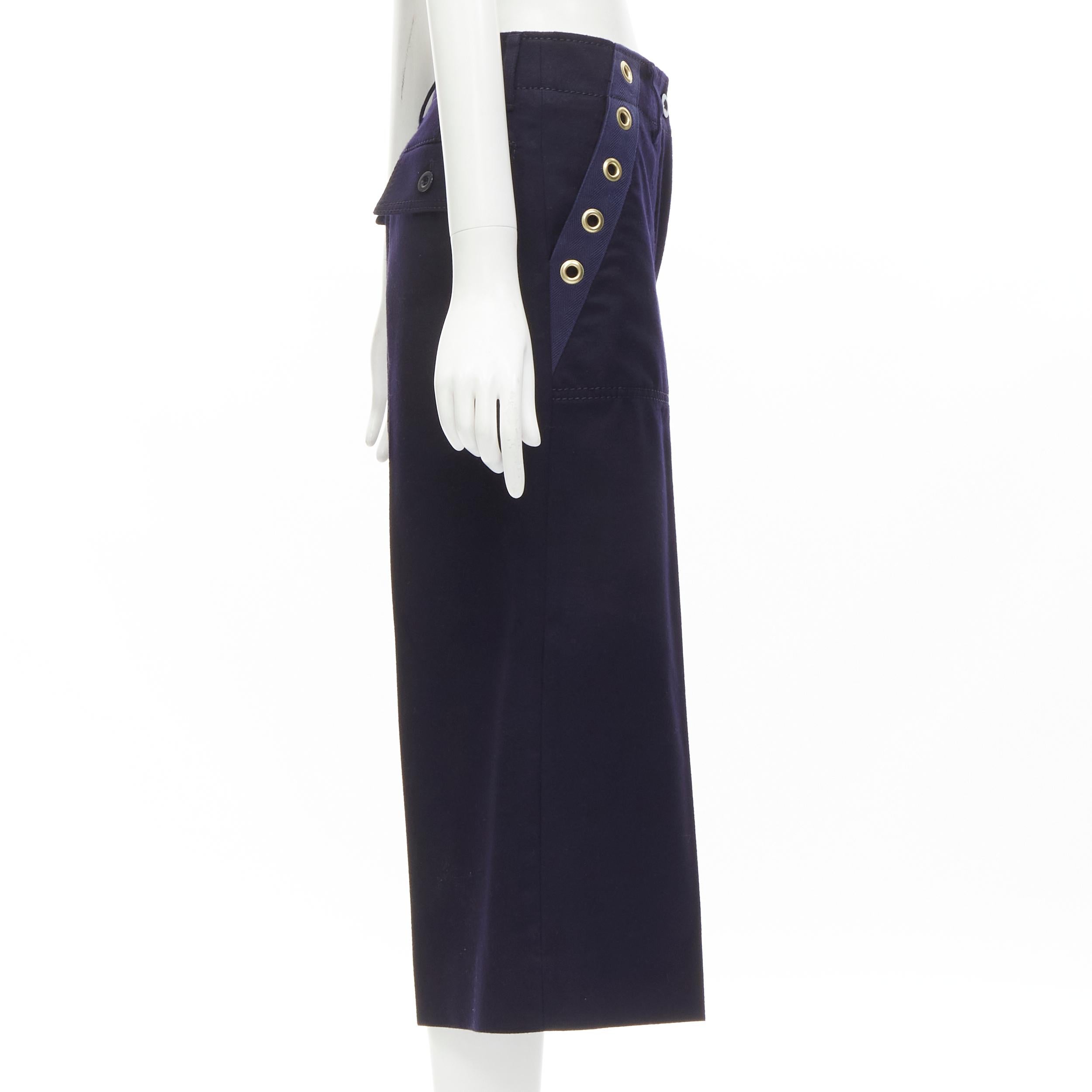 SACAI 2016 navy wool gold grommet stud trim wide leg culotte pants JP2 M In Excellent Condition For Sale In Hong Kong, NT