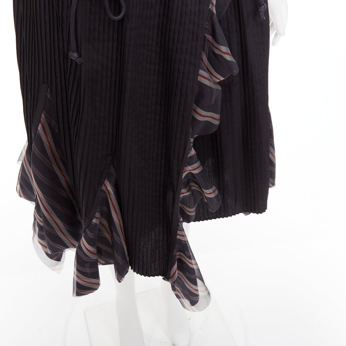 SACAI 2017 black plisse cowhide trim striped flare wrap knee skirt JP1 S en venta 2