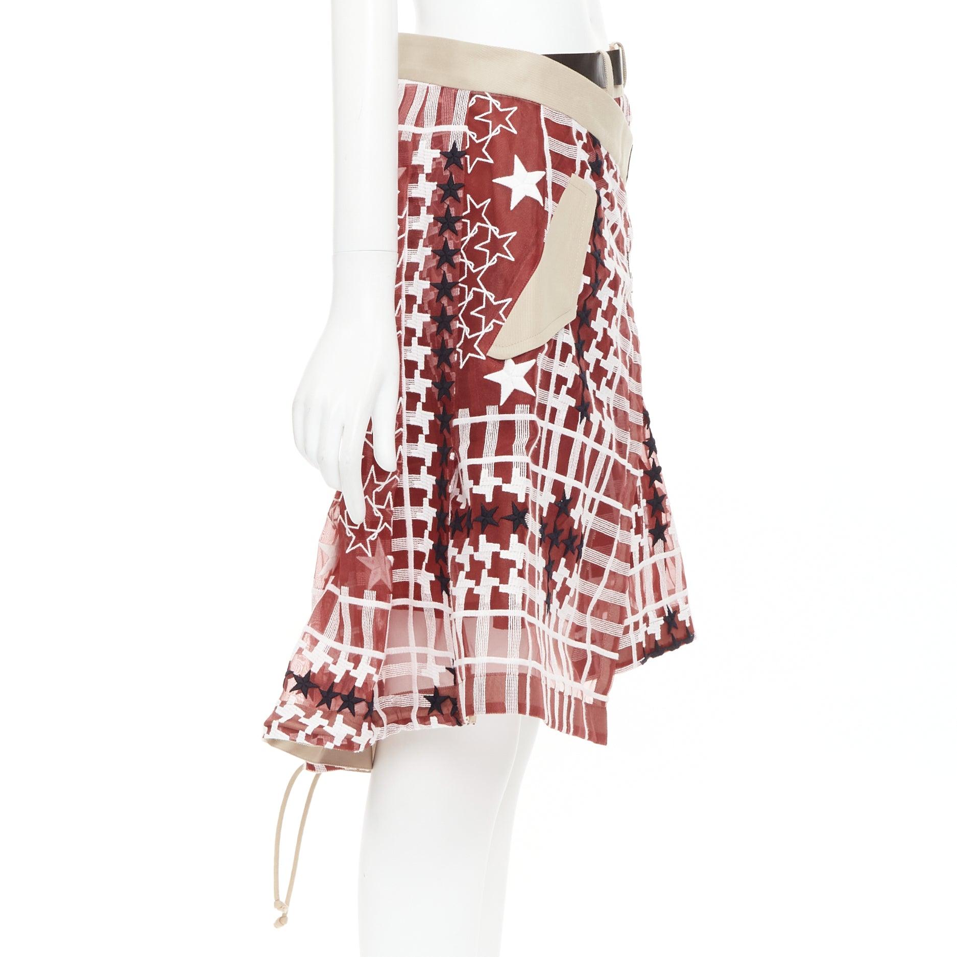SACAI 2017 Rot Weiß Hahnentritt Leder Schnalle Wickelrock JP2 M im Zustand „Gut“ im Angebot in Hong Kong, NT