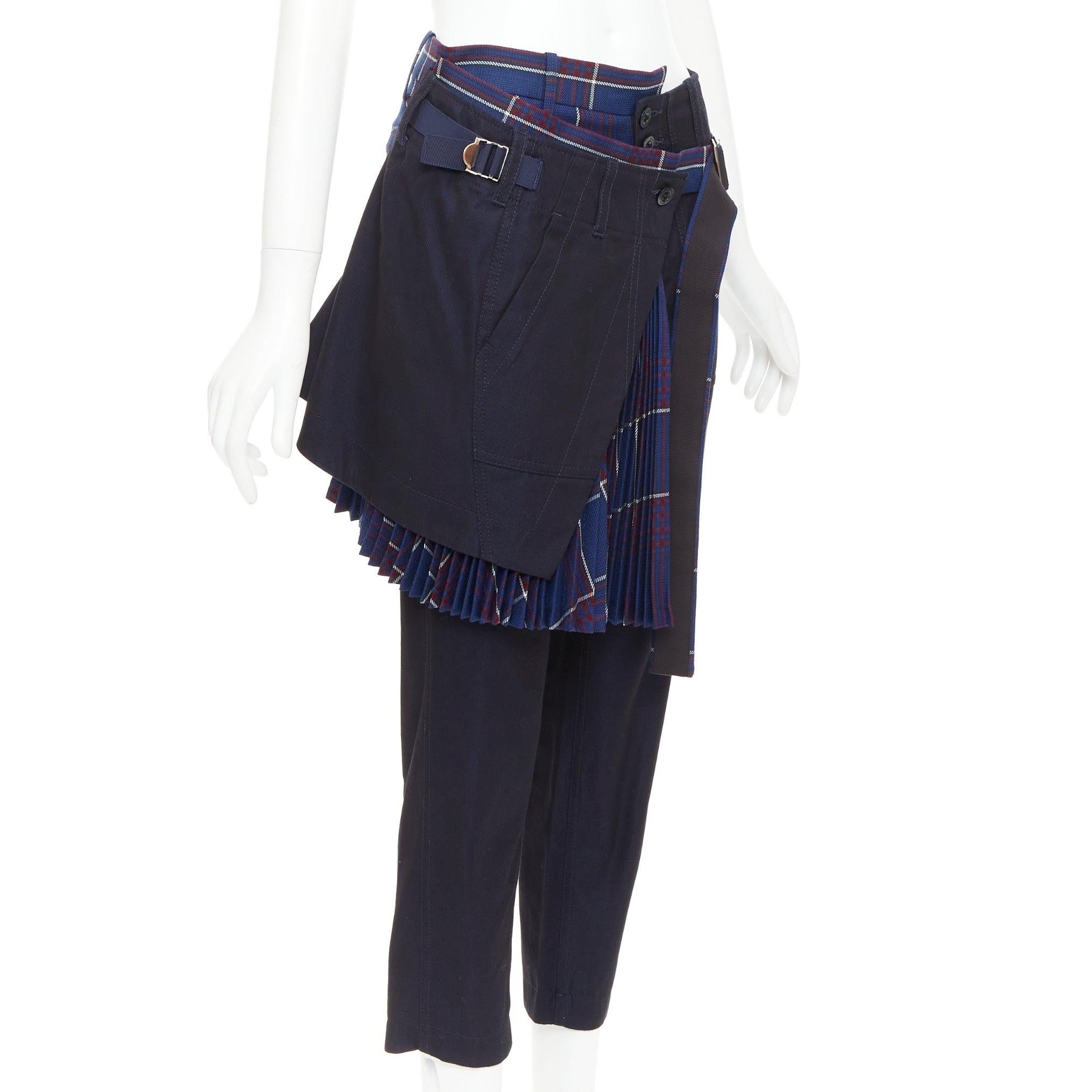 Black SACAI 2018 red cotton wool blend plaid kilt deconstructed cropped pants JP1 S For Sale