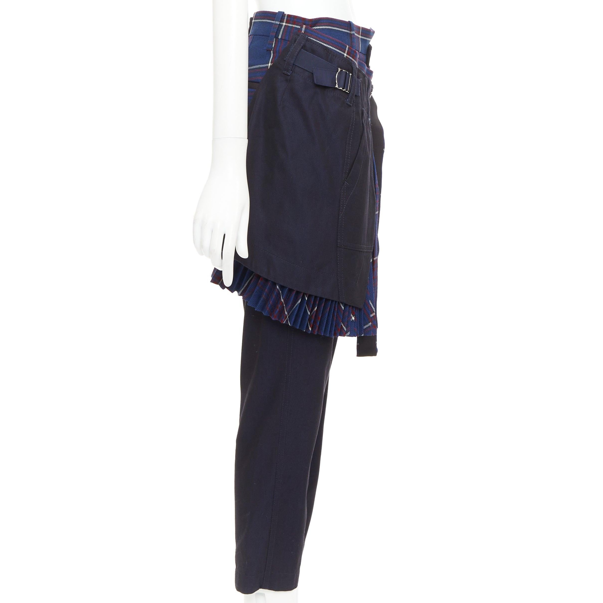 SACAI 2018 red cotton wool blend plaid kilt deconstructed cropped pants JP1 S In Good Condition For Sale In Hong Kong, NT