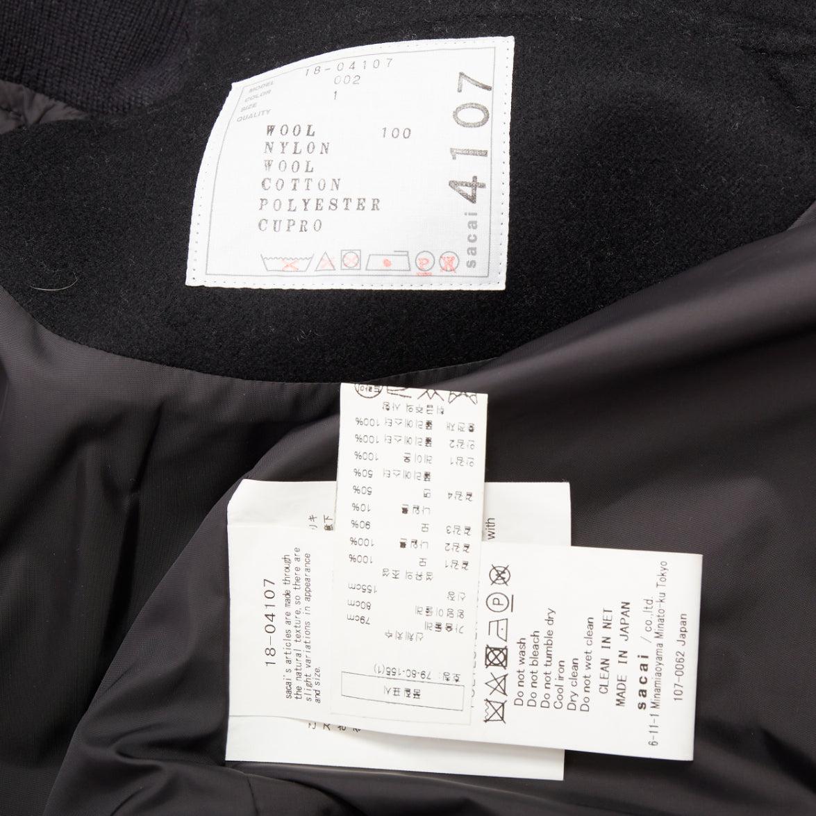 SACAI 2018 Passerella nero bottoni oro ibrido bomber blazer cappotto JP1 S in vendita 4