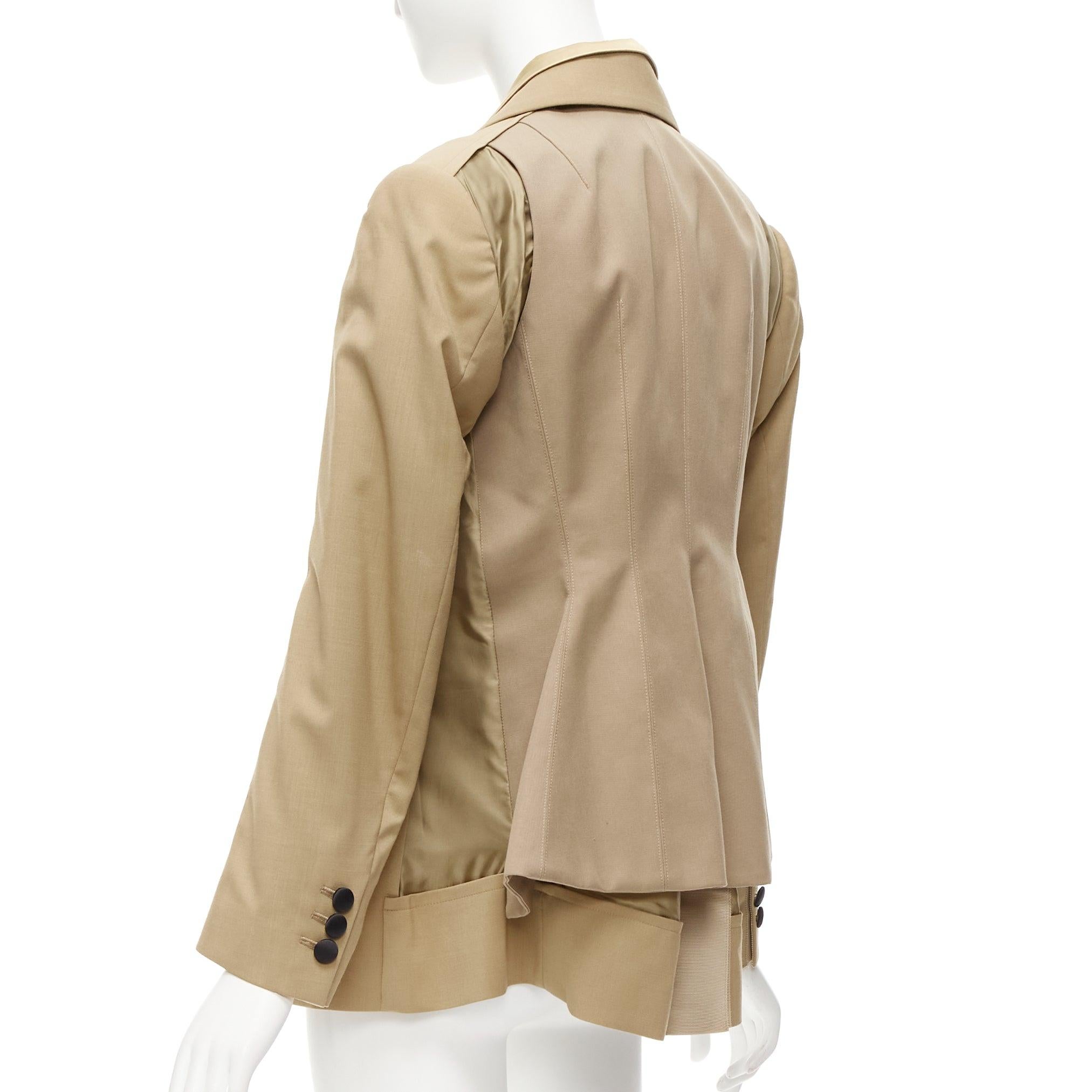 SACAI 2020 beige double collar mixed buttons deconstructed back blazer JP1 S
Reference: DYTG/A00013
Brand: Sacai
Designer: Chitose Abe
Collection: 2020
Material: Polyester, Blend
Color: Beige, Black
Pattern: Solid
Closure: Button
Lining: Beige