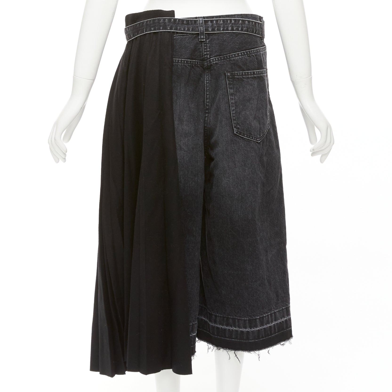 SACAI 2020 black cotton wool nylon denim pleats deconstruction shorts JP3 L
Reference: DYTG/A00069
Brand: Sacai
Designer: Chitose Abe
Collection: 2020
Material: Cotton, Boucle Wool, Nylon
Color: Black
Pattern: Solid
Closure: Belt
Extra Details: