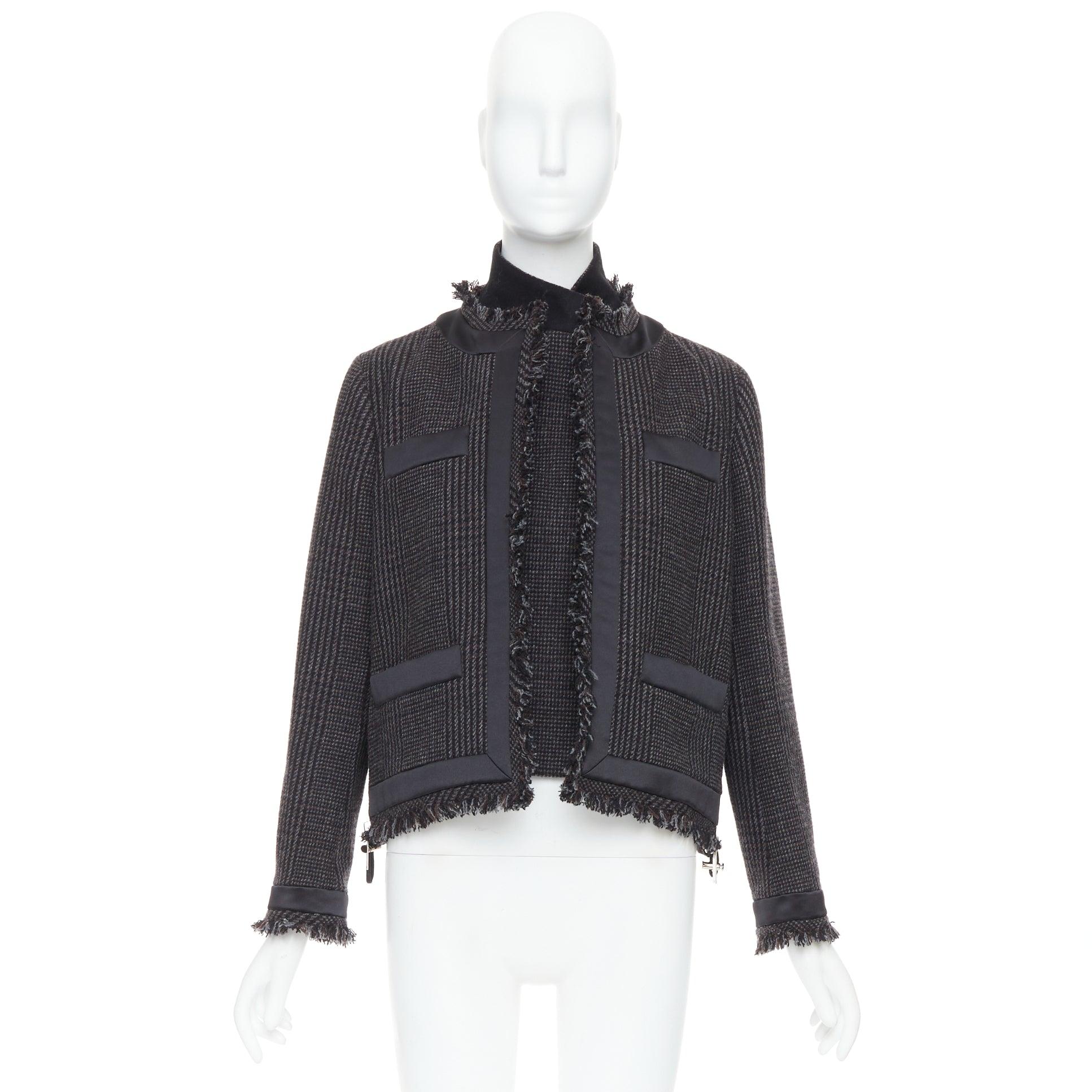 SACAI 2020 Giacca in tweed imbottita in pied-de-poule grigio Glencheck con bordi sfrangiati JP2 I. in vendita 5