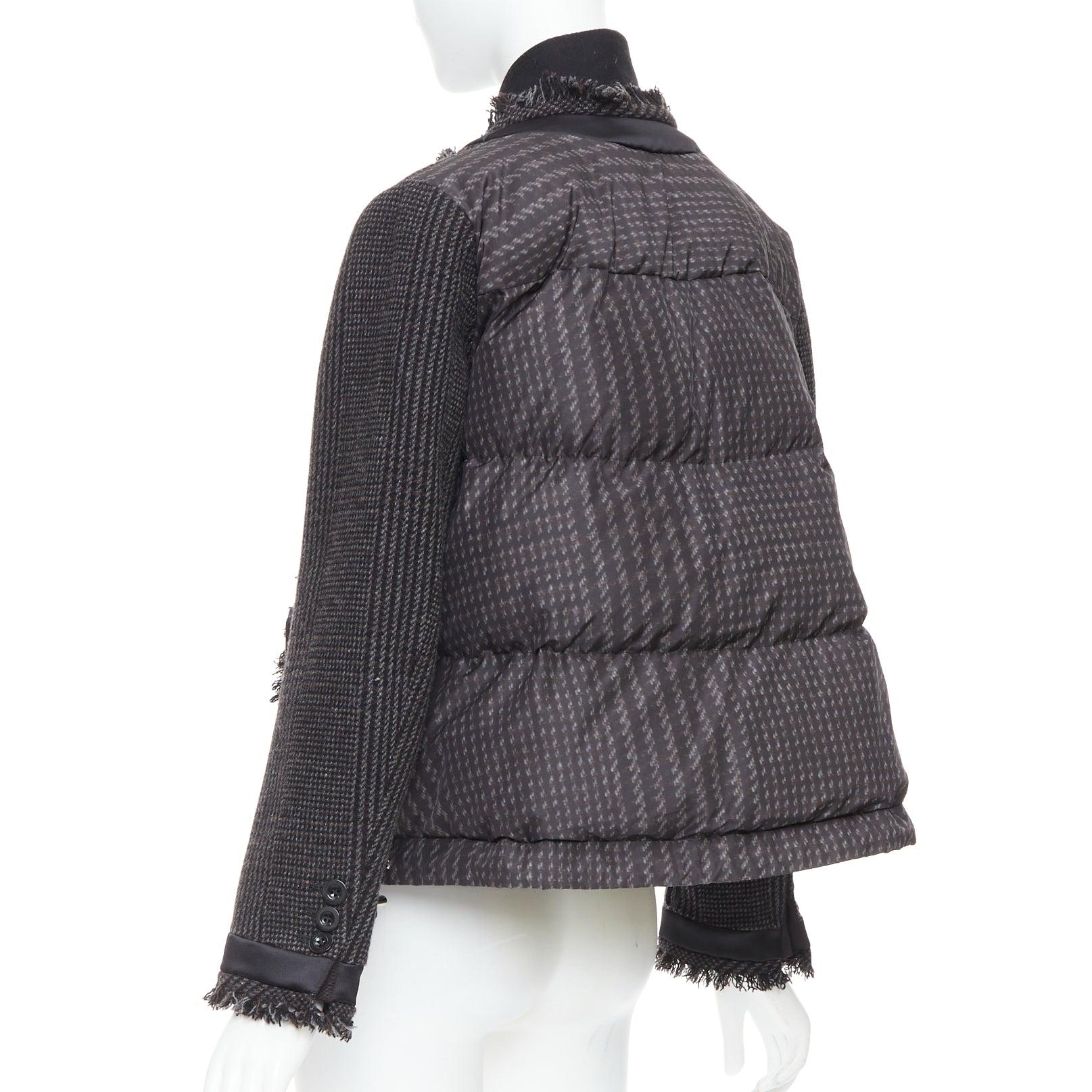 SACAI 2020 Giacca in tweed imbottita in pied-de-poule grigio Glencheck con bordi sfrangiati JP2 I. in vendita 1