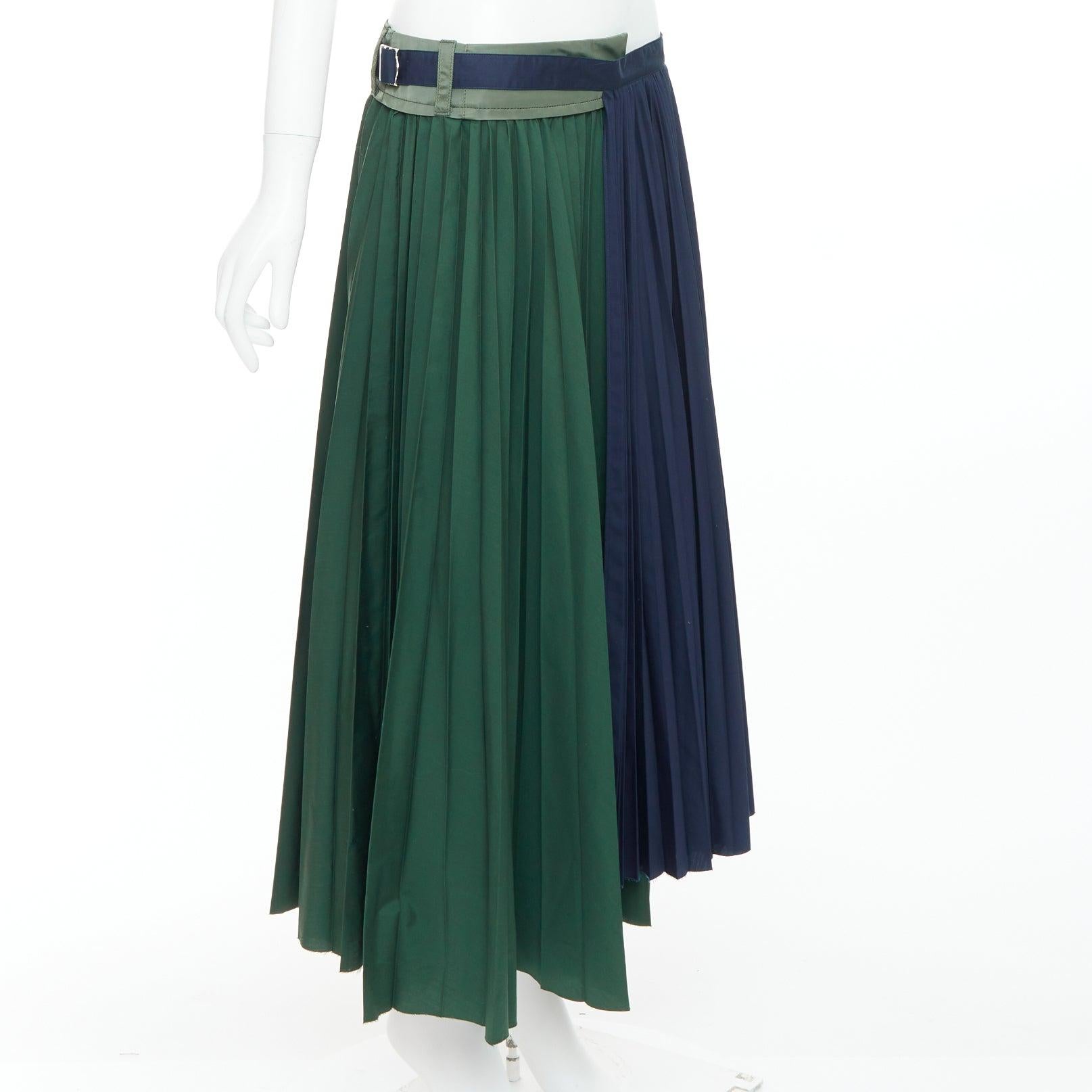 Black SACAI 2020 green navy nylon trim deconstructed pleated skirt JP3 L For Sale