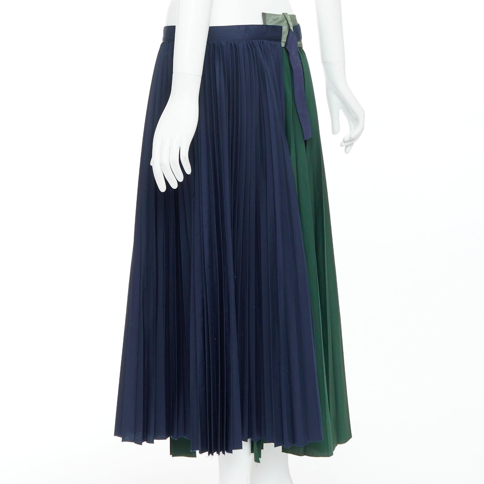 SACAI 2020 green navy nylon trim deconstructed pleated skirt JP3 L For Sale 1