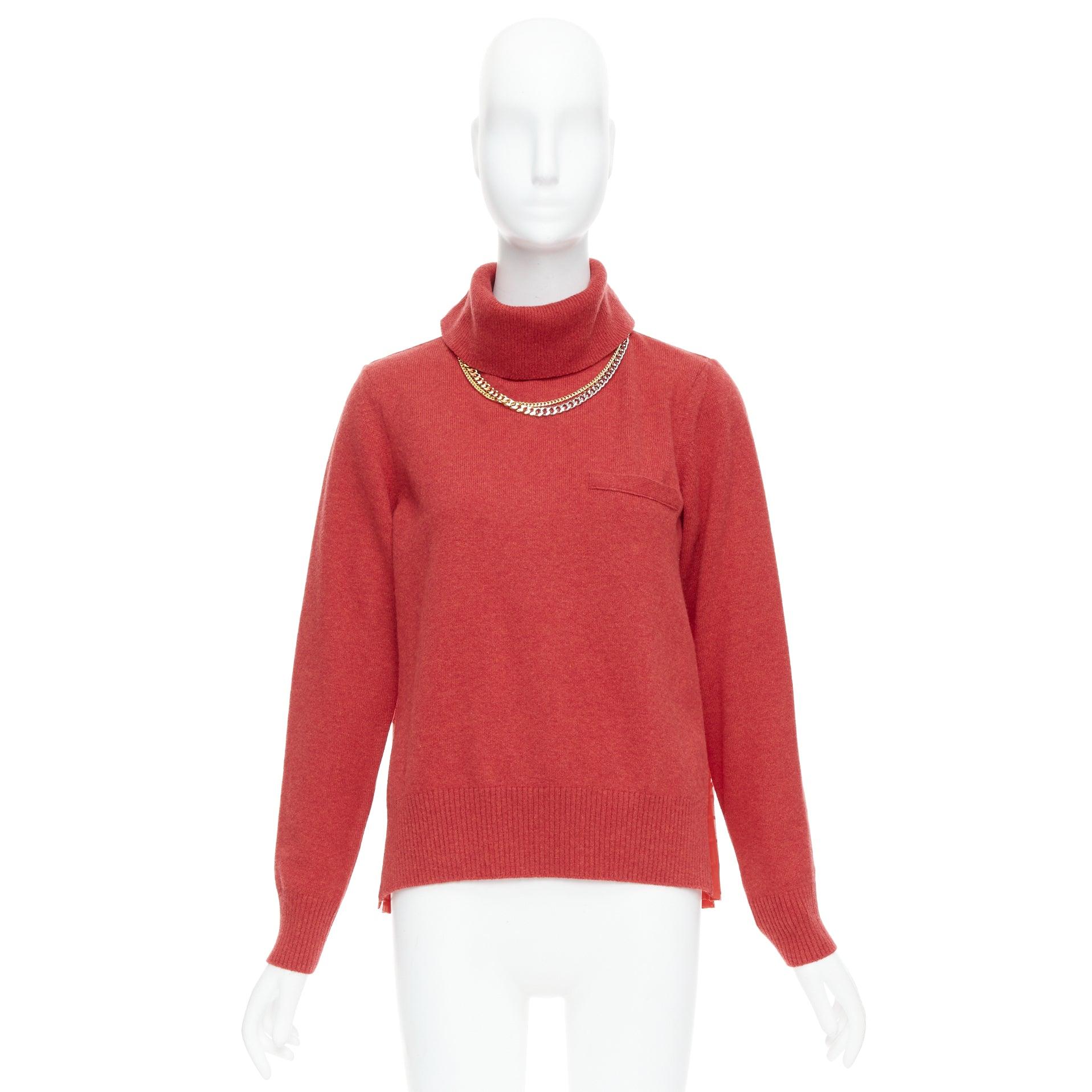 Pull à col roulé SACAI 2020 rouge 100 % laine et chaîne dorée JP3 L en vente 4