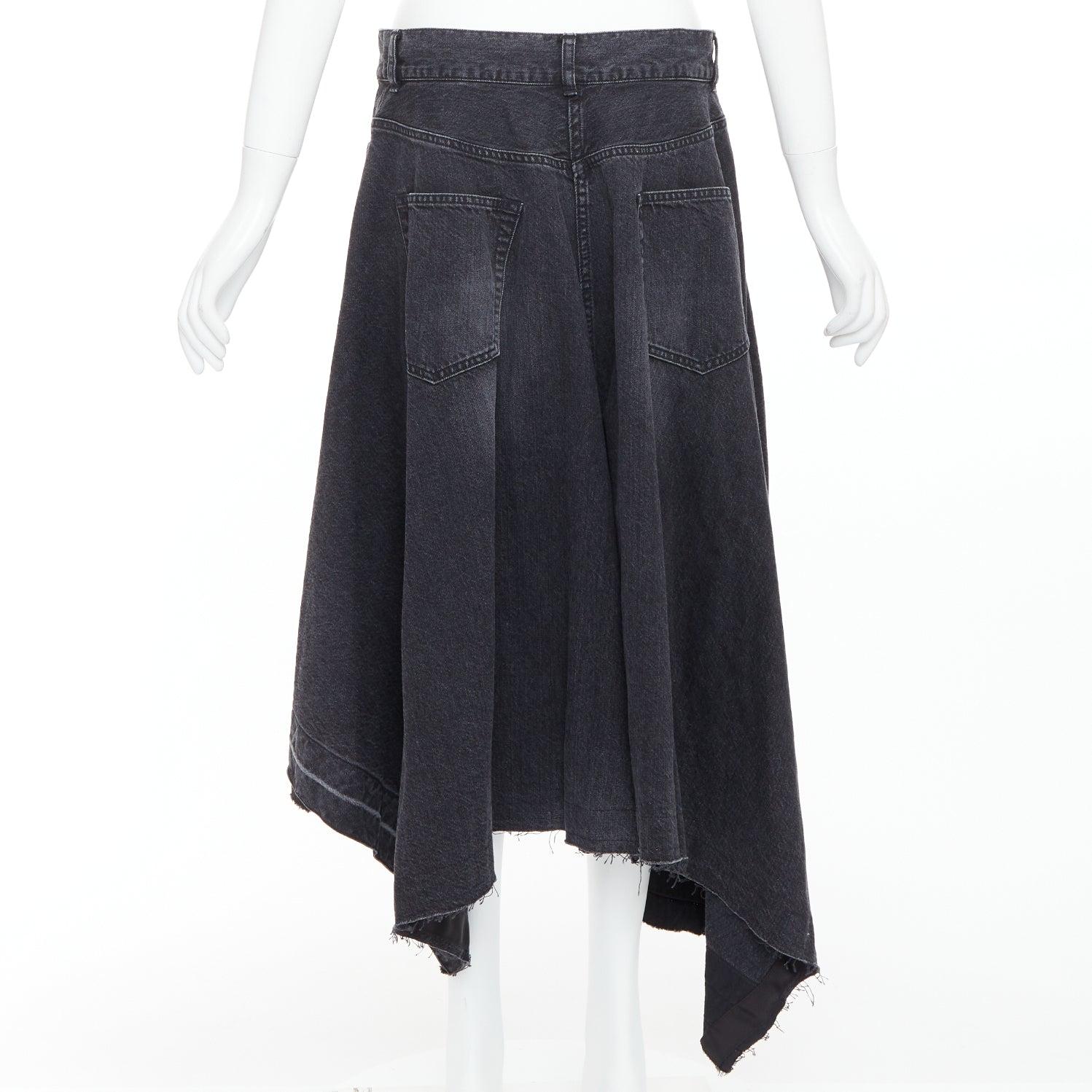 Women's SACAI 2021 grey washed cotton denim asymmetric hi low hem skirt JP4 XL For Sale
