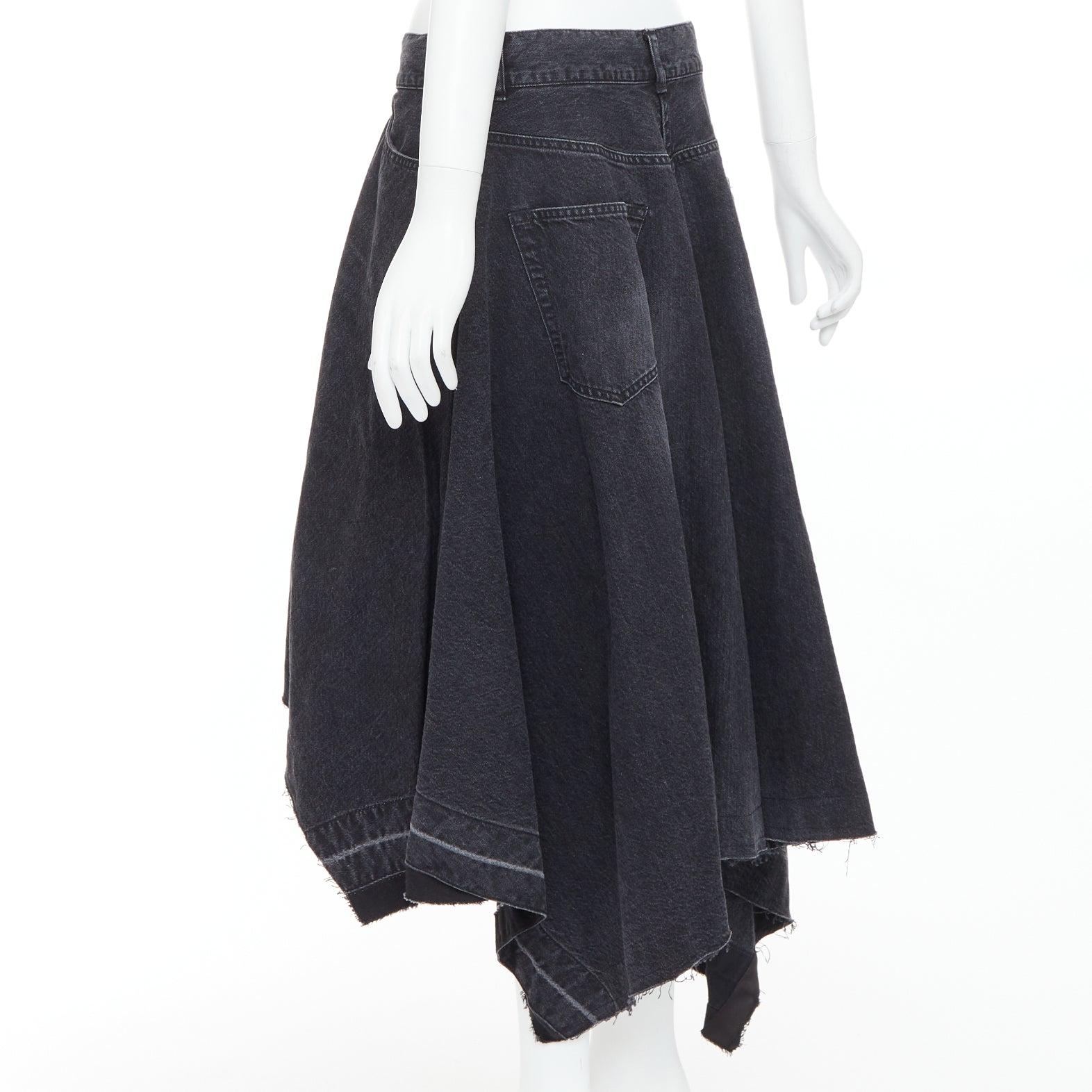 SACAI 2021 grey washed cotton denim asymmetric hi low hem skirt JP4 XL For Sale 1