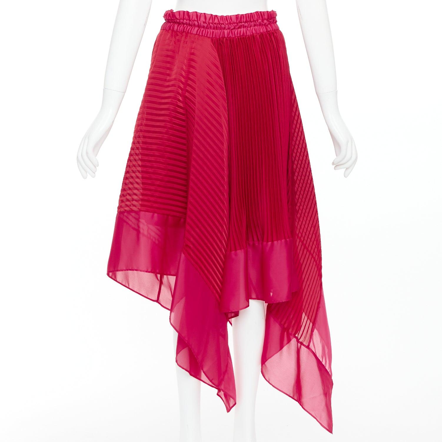 Donna Sacai 2021 gonna a pieghe in raso rosa rosso con coulisse nera JP3 L. in vendita
