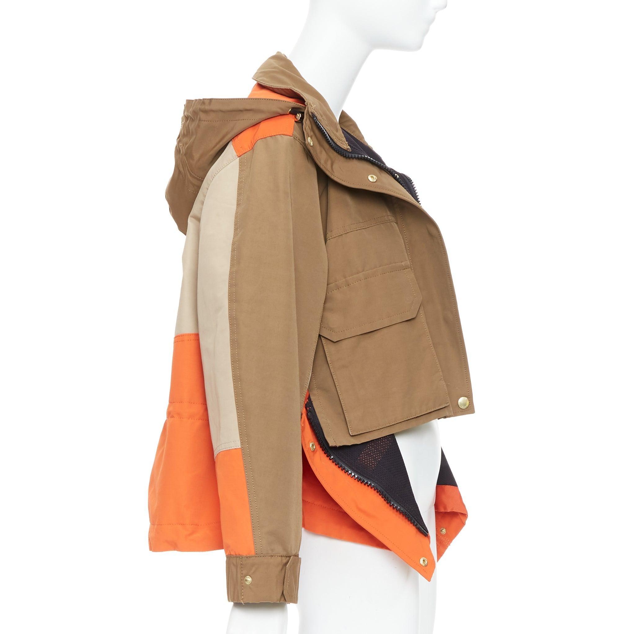 SACAI 2022 khaki orange cotton nylon deconstructed flared anorak JP1 S In Good Condition For Sale In Hong Kong, NT