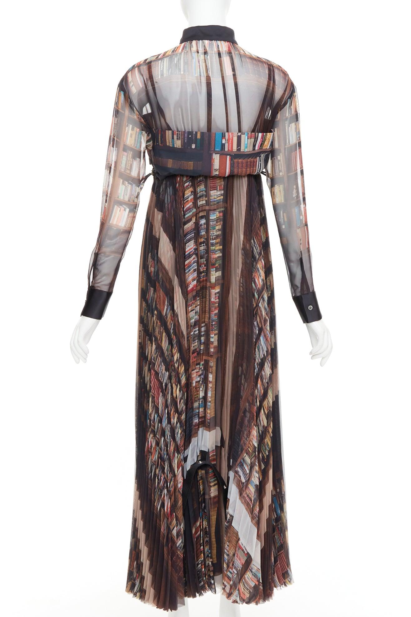 Donna Sacai 2023 Interstellar nero multicolore stampa scaffale libro abito plissettato JP1 S in vendita