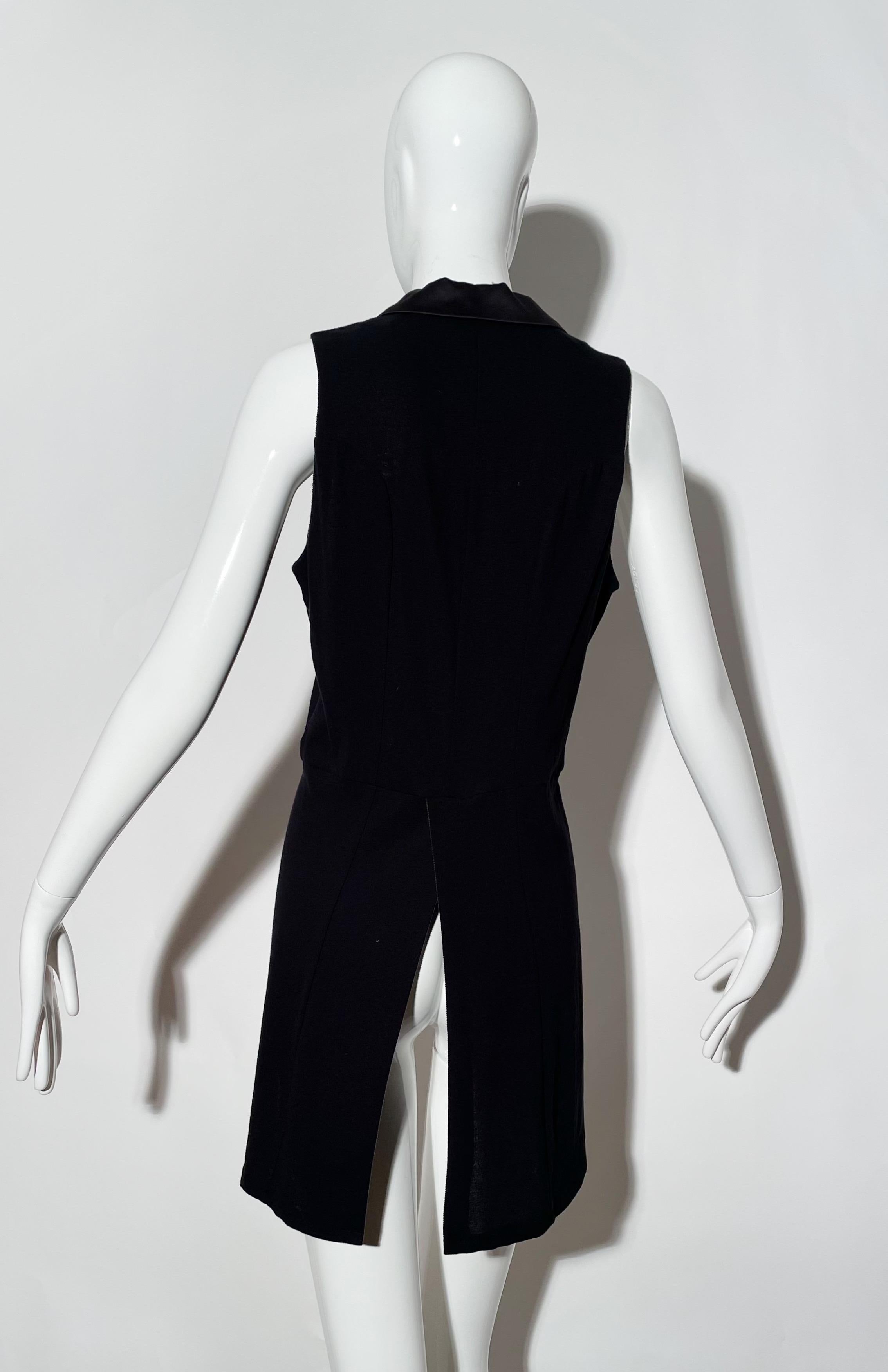 Sacai Black Tailcoat Vest In Excellent Condition For Sale In Waterford, MI