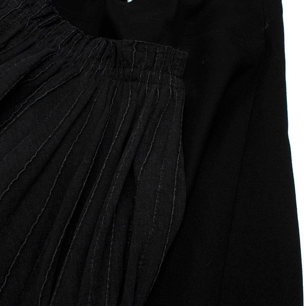 Women's or Men's Sacai Black Wool Pleated Denim Skirt Midi Dress - Size JNP 2 (Medium) For Sale