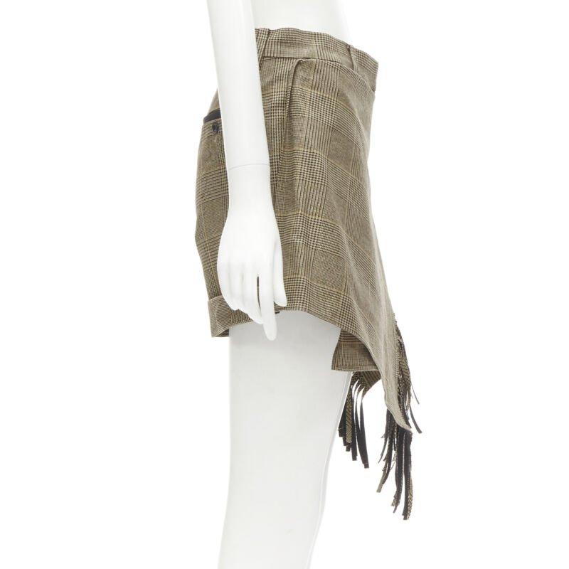 SACAI brown herringbone check fringe wrap front buckle shorts JP1 S In condizioni ottime in vendita a Hong Kong, NT