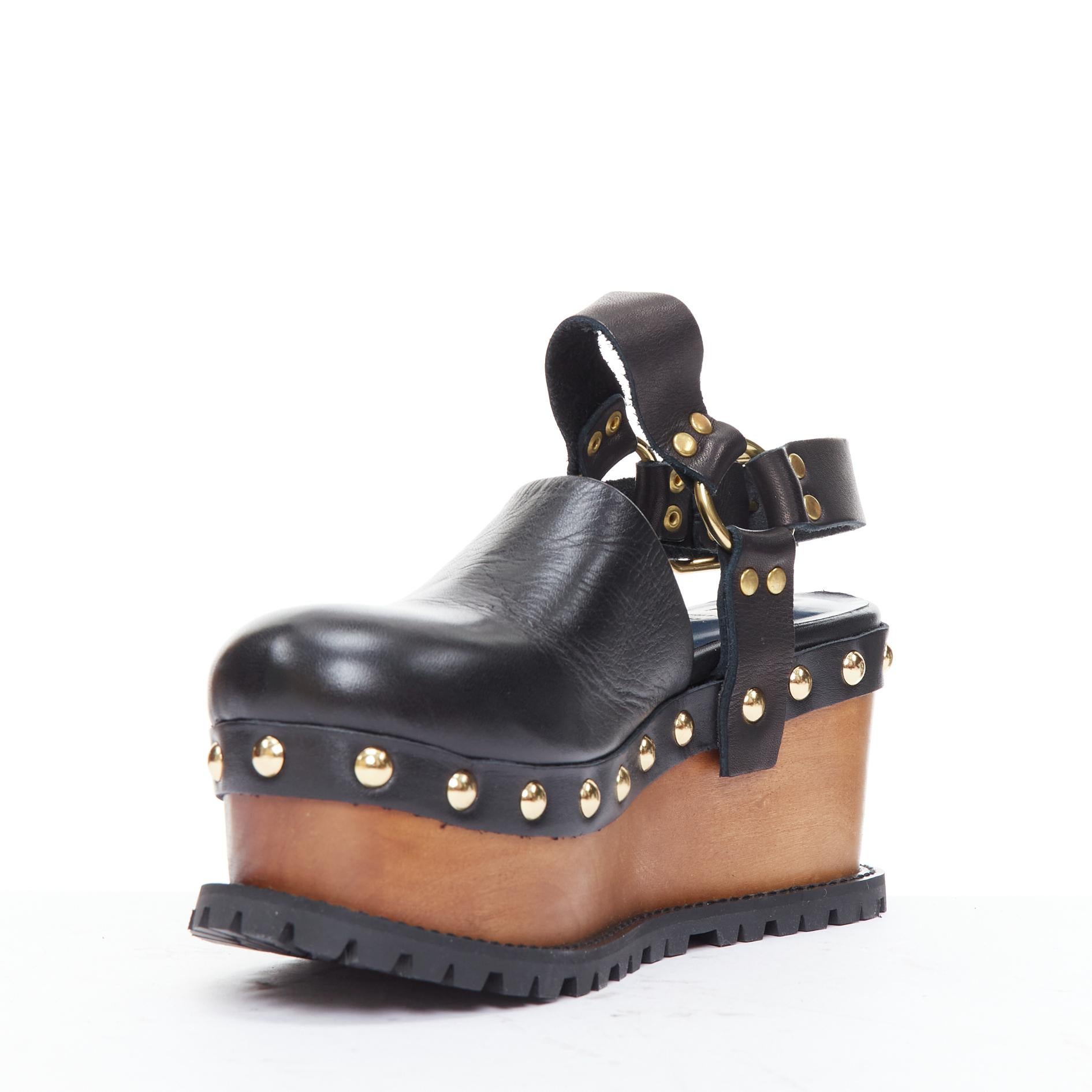 SACAI Clog black leather gold studs wooden platform shoes EU37 In New Condition For Sale In Hong Kong, NT