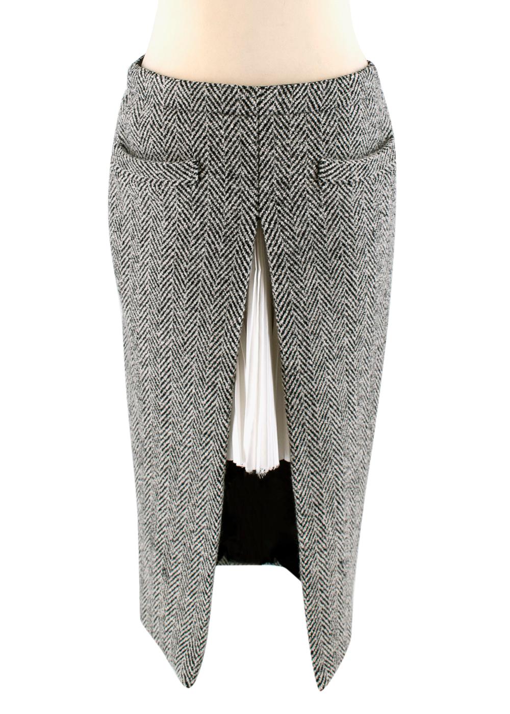 Gray Sacai Grey Wool Chevron Tweed Layered Jacket & Skirt - Size Medium - 2 For Sale
