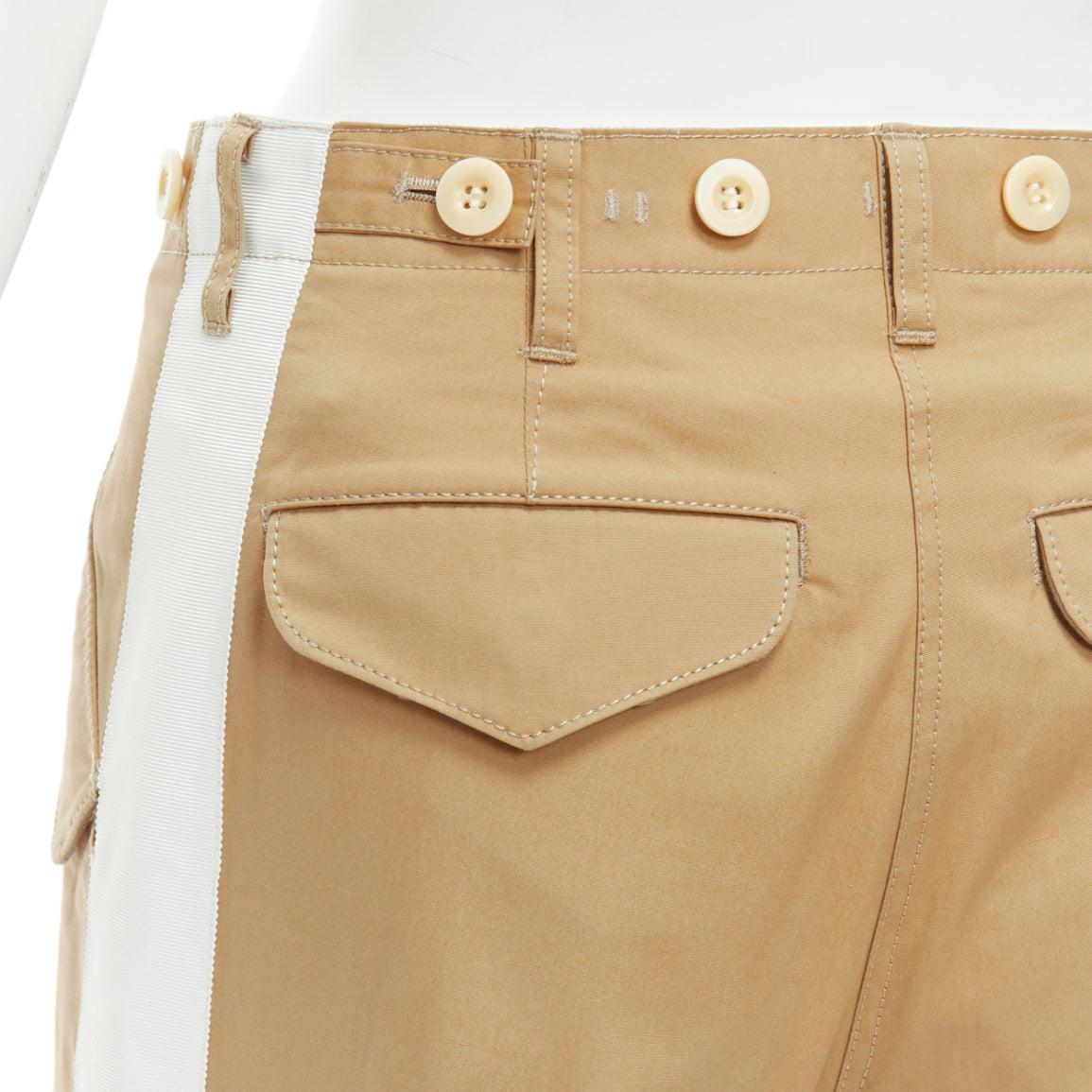 Brown SACAI LUCK beige off white button embellished waistband wide cargo pants For Sale